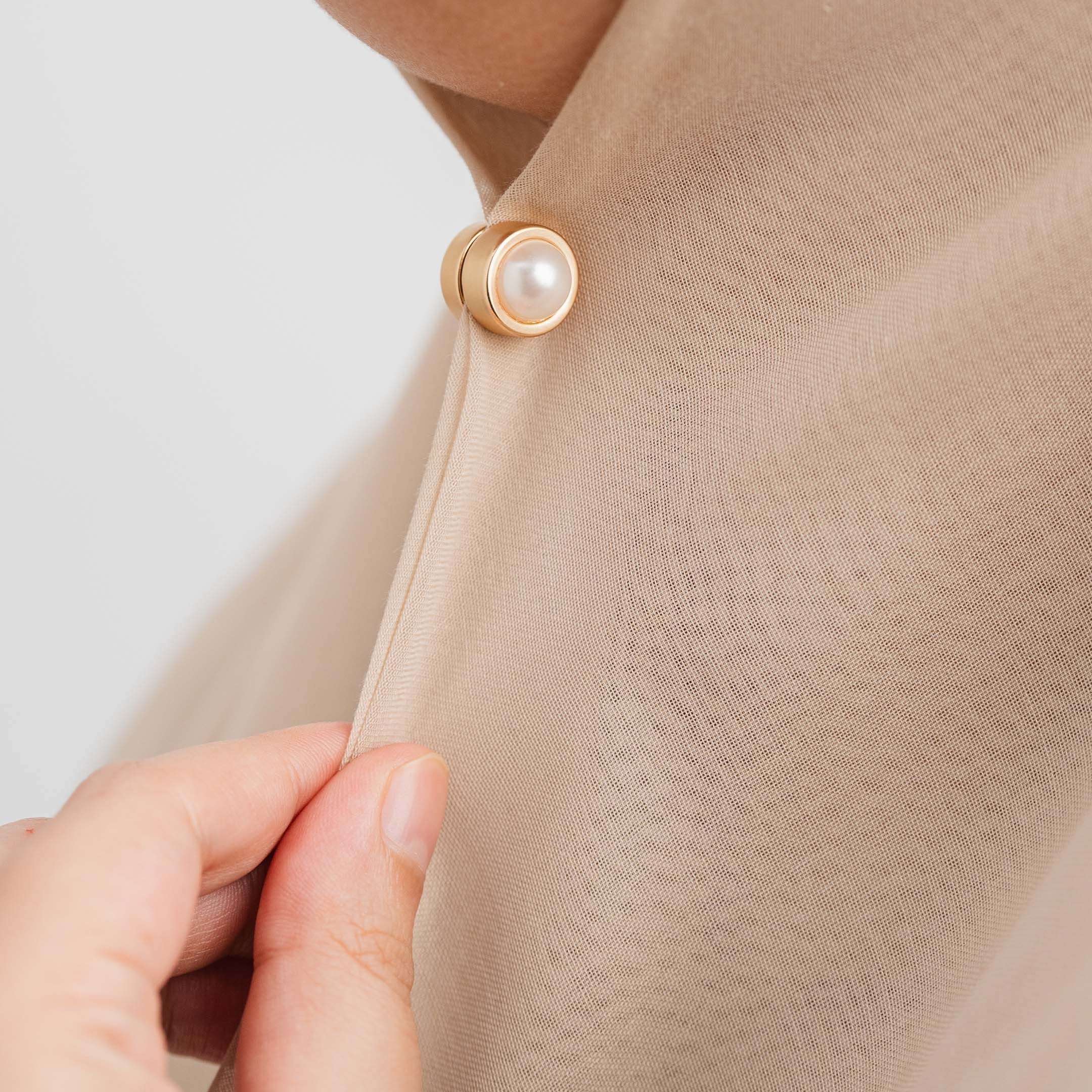 Hijab Rusak Karena Jarum Pentul? Ini Solusi Praktis yang Wajib Kamu Coba!