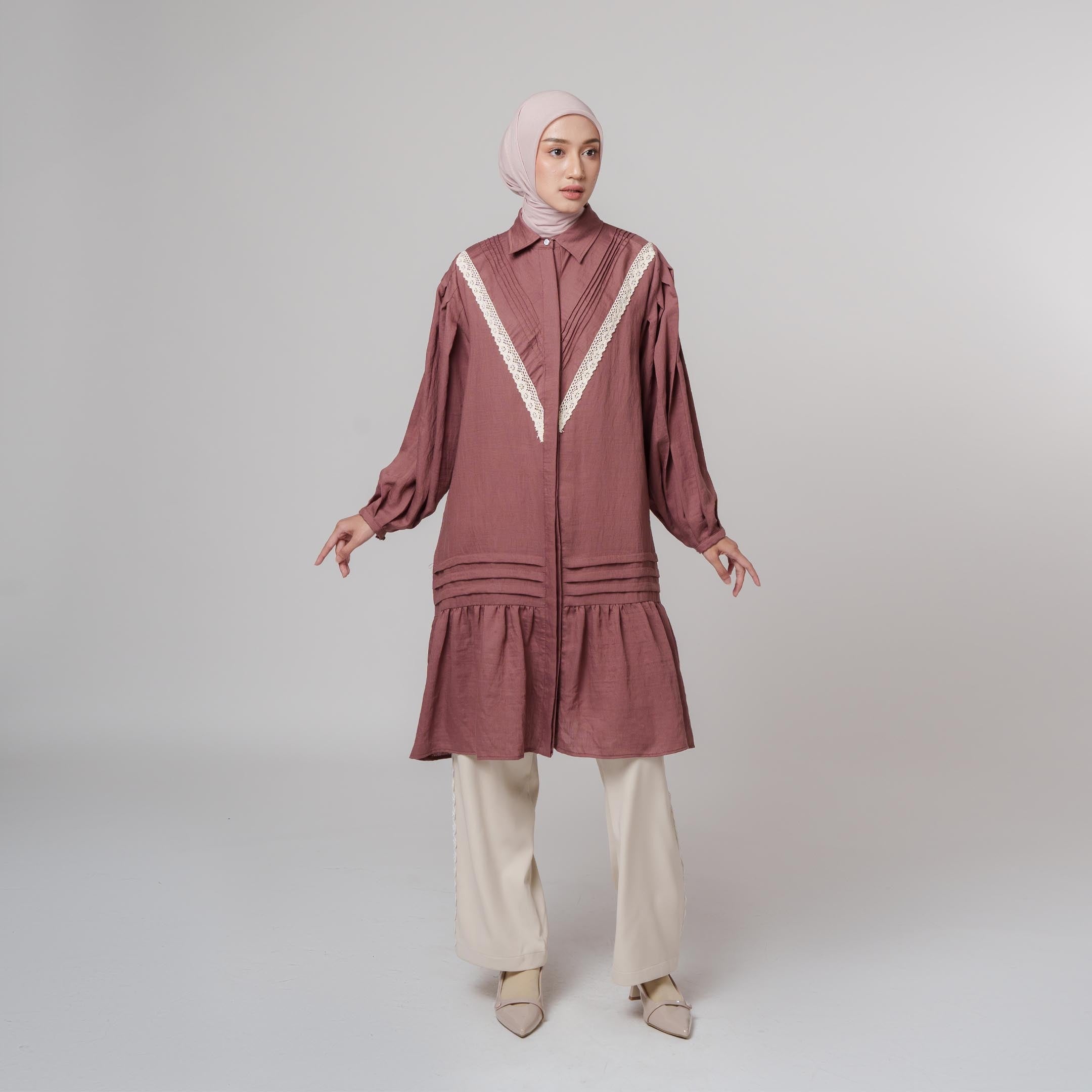 3 Tren Warna Baju Lebaran 2025 yang Memberikan Tampilan Bold dan Elegan