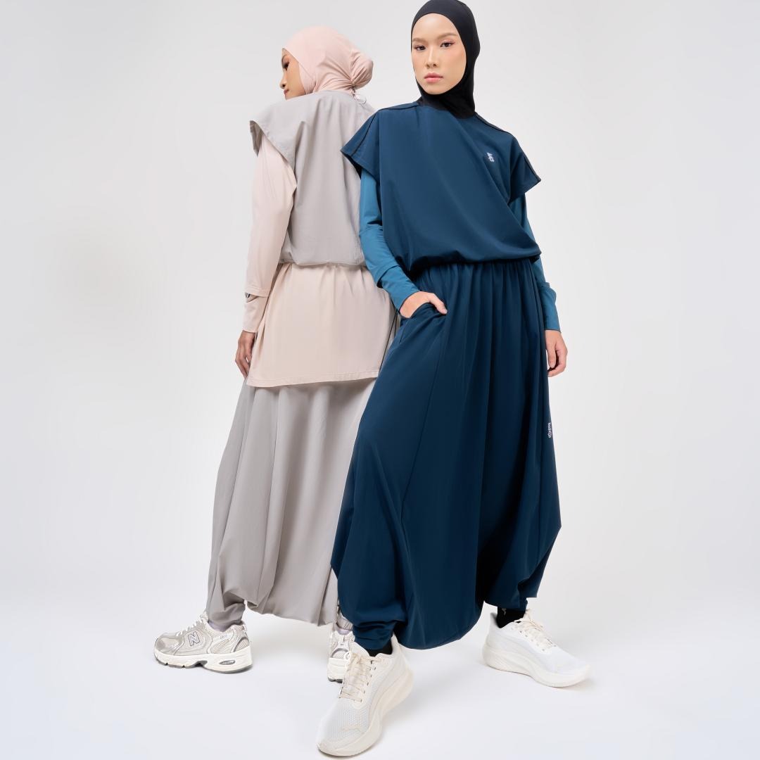 Kurang Bebas Bergerak? Ini Modest Sportswear Loose-Fit yang Sporty & Stylish