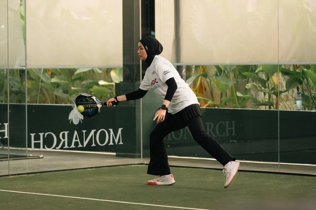 Outfit Padel Wanita dengan Koleksi EasyOn dari napocut