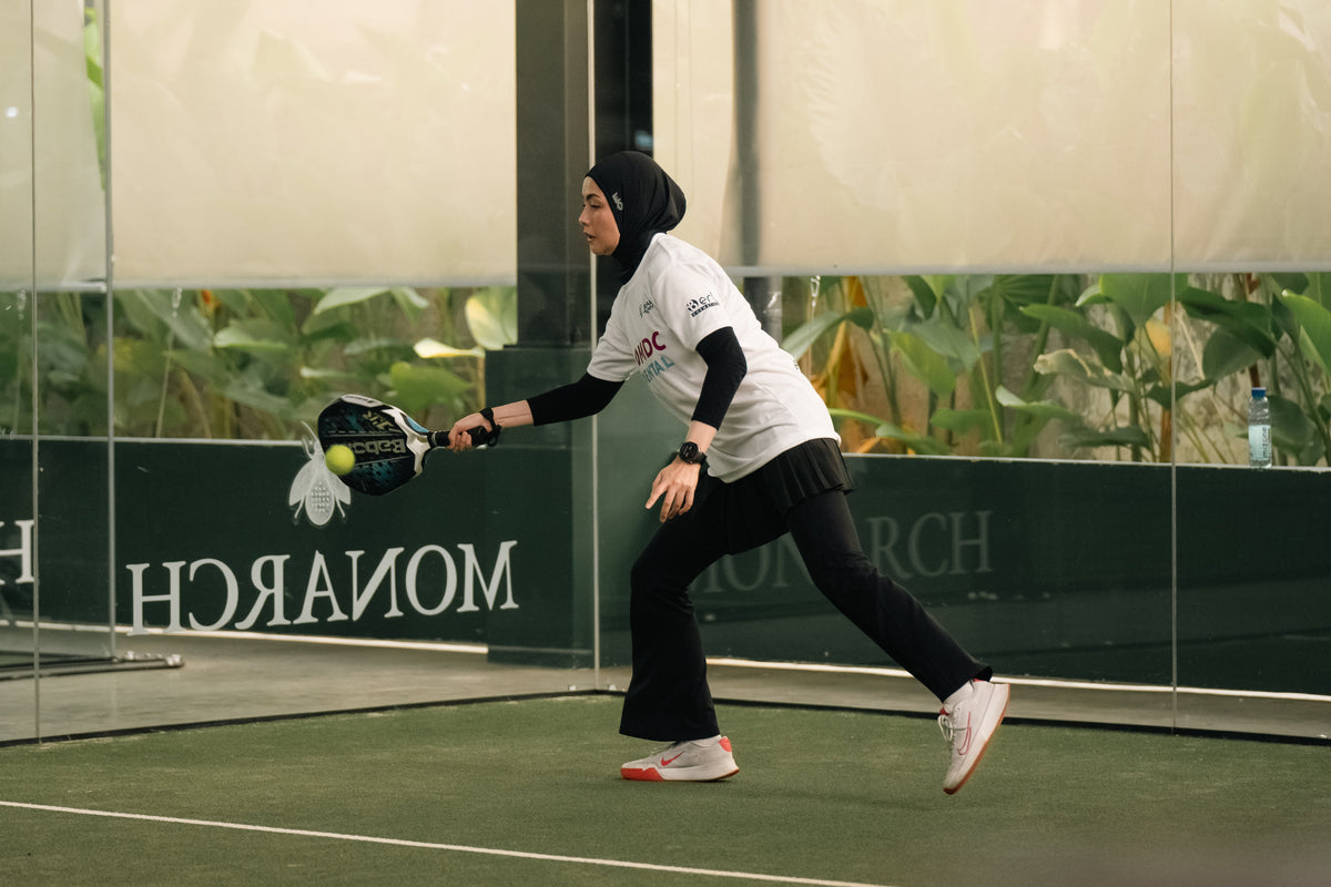 Outfit Padel Wanita dengan Koleksi EasyOn dari napocut
