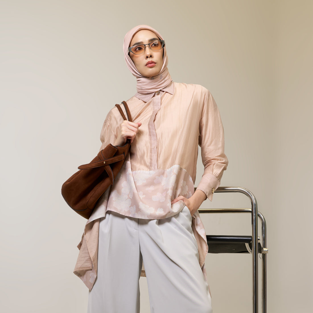 Selain Elegan dengan Untaian Mirip Obi Belt, Top Ini dari Eco-Friendly Fabric