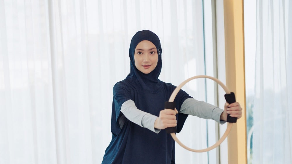 Mau Nyaman Berolahraga? Ini 6 Tips Cari Hijab dan Outfit Olahraga yang Tepat