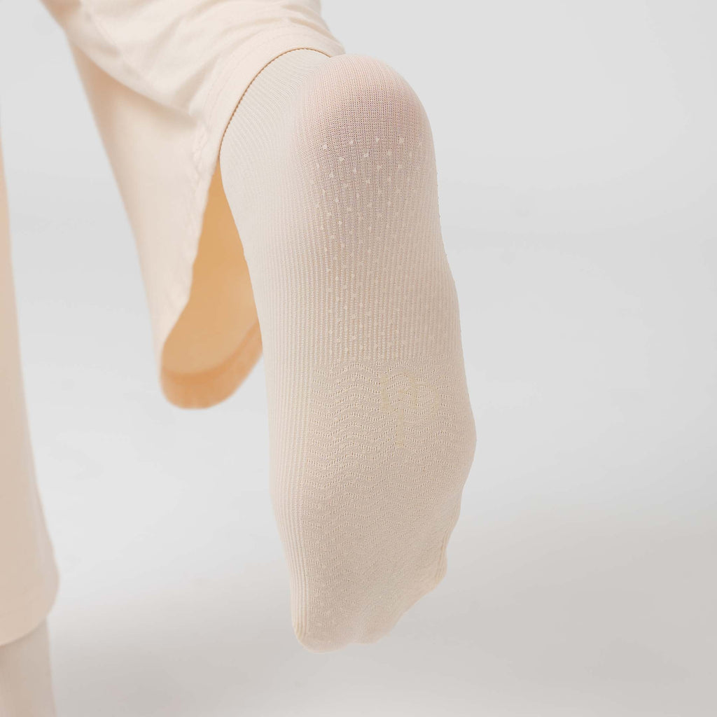 Isba Sock - Kaos Kaki Anti Selip