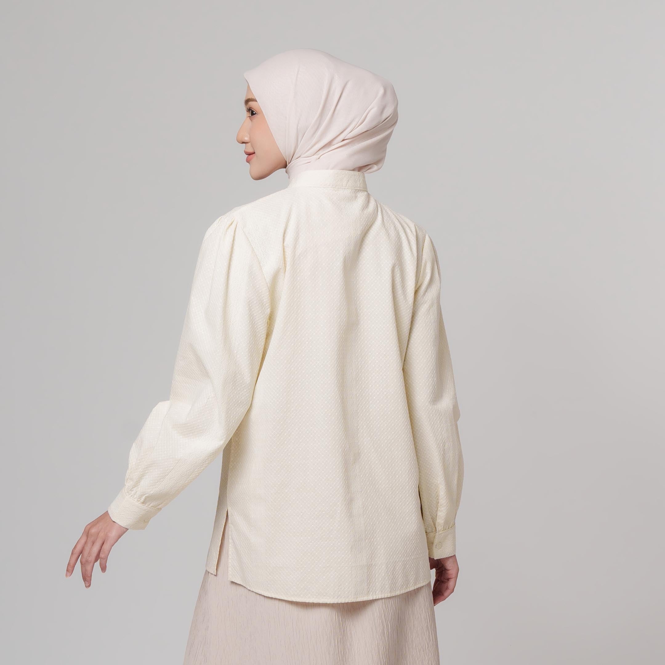 Atasan Rayan - Kemeja Bordir Wanita