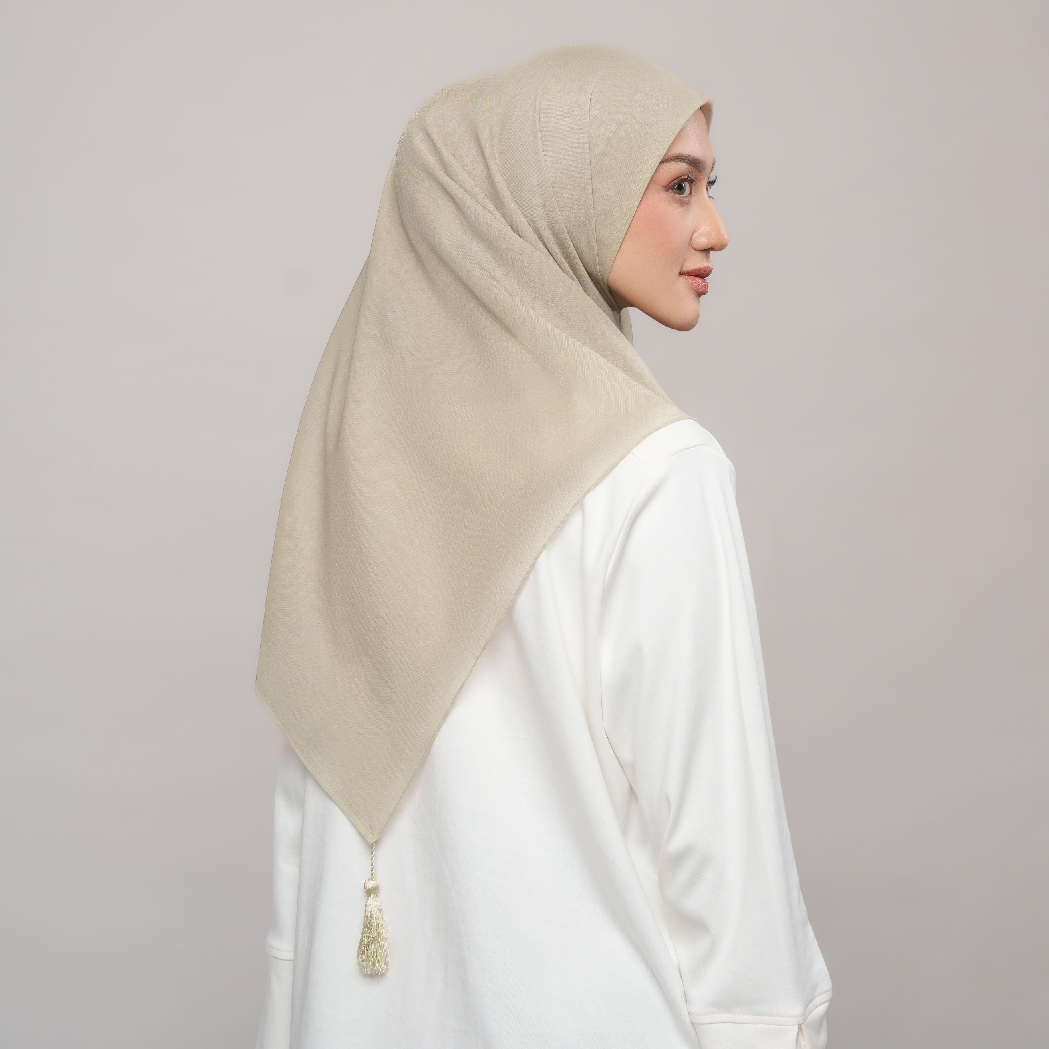 Plain Tassel - Hijab Segiempat Paris Jepang Premium Ronce 115 x 115 cm