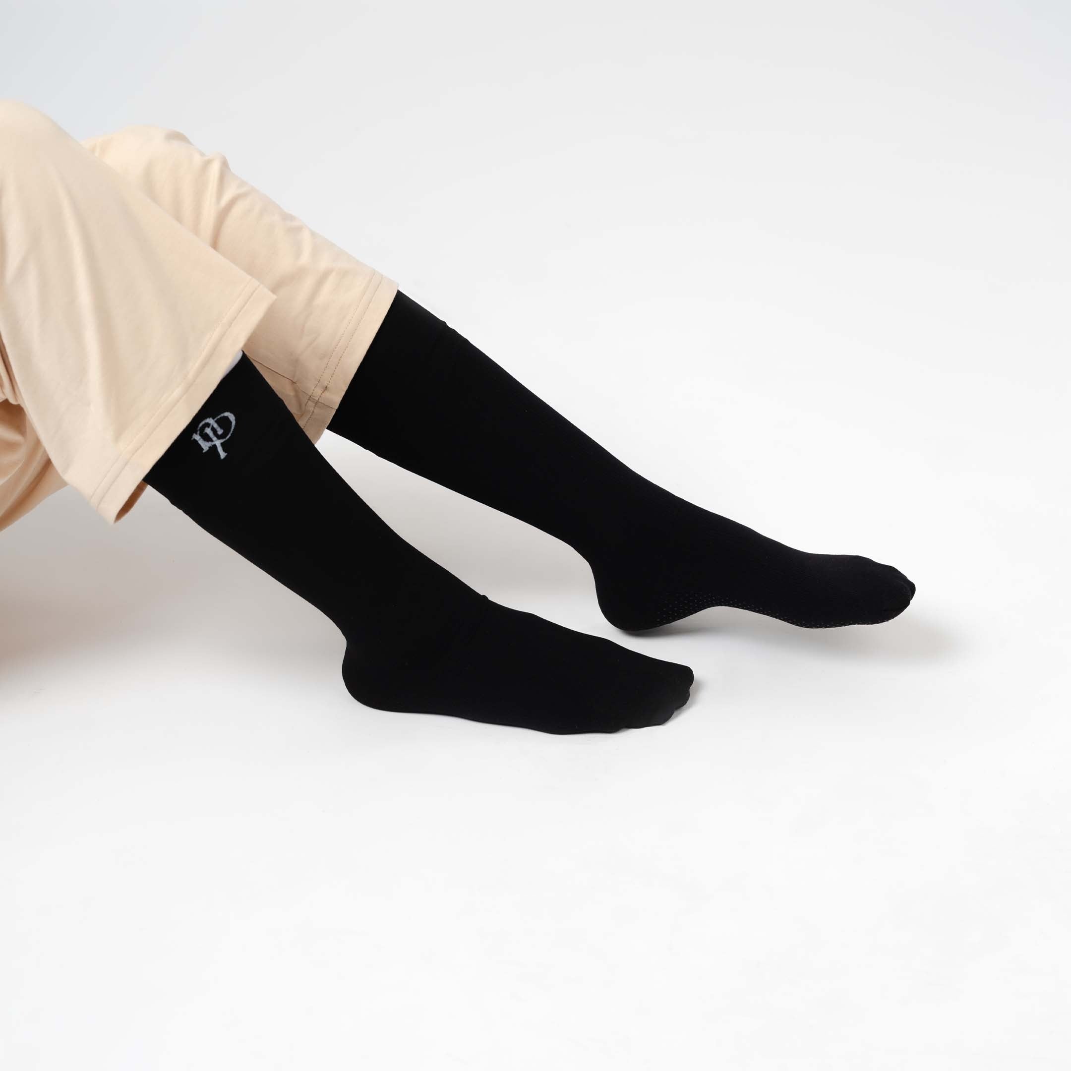 Isba Sock - Kaos Kaki Anti Selip