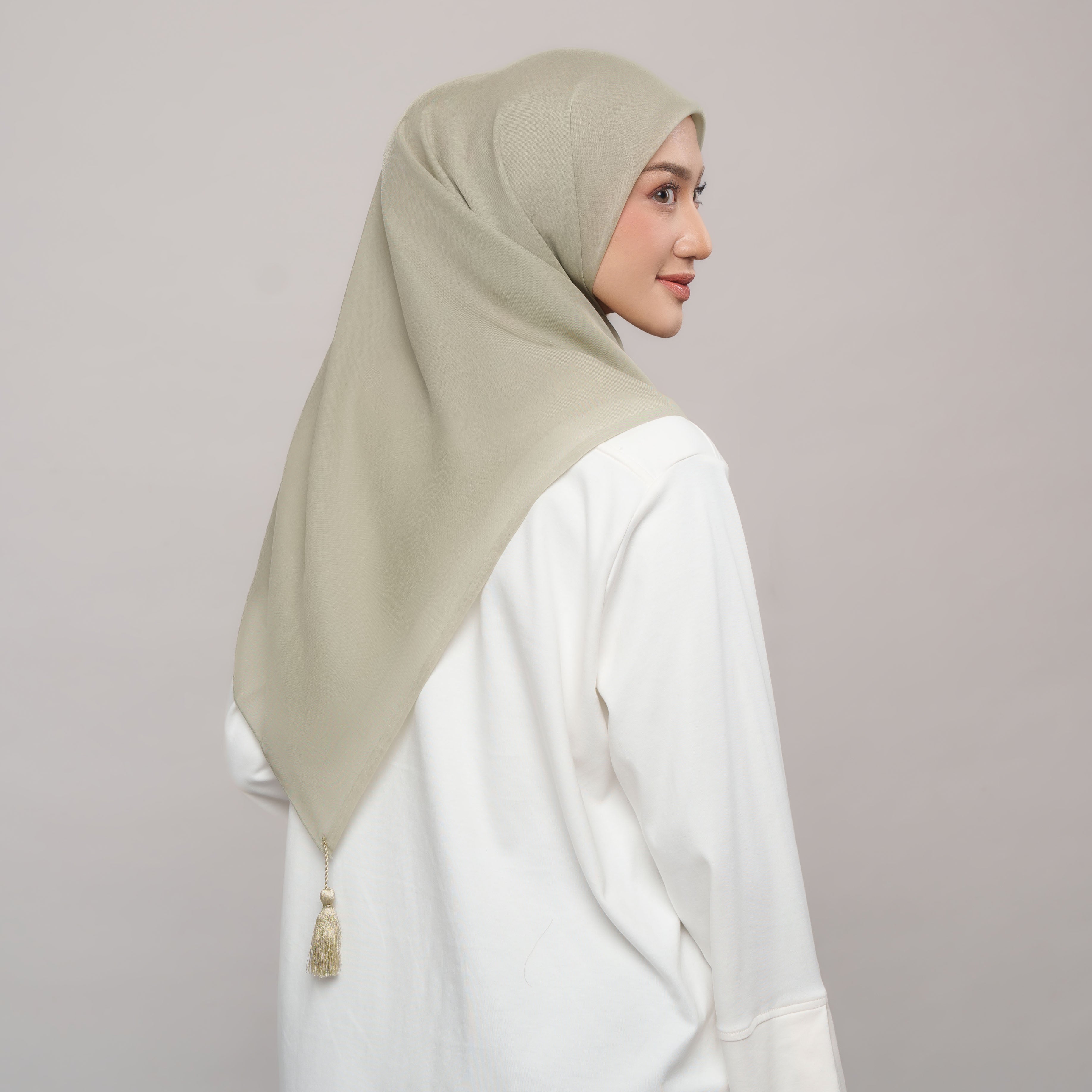 Plain Tassel - Hijab Segiempat Paris Jepang Premium Ronce 115 x 115 cm