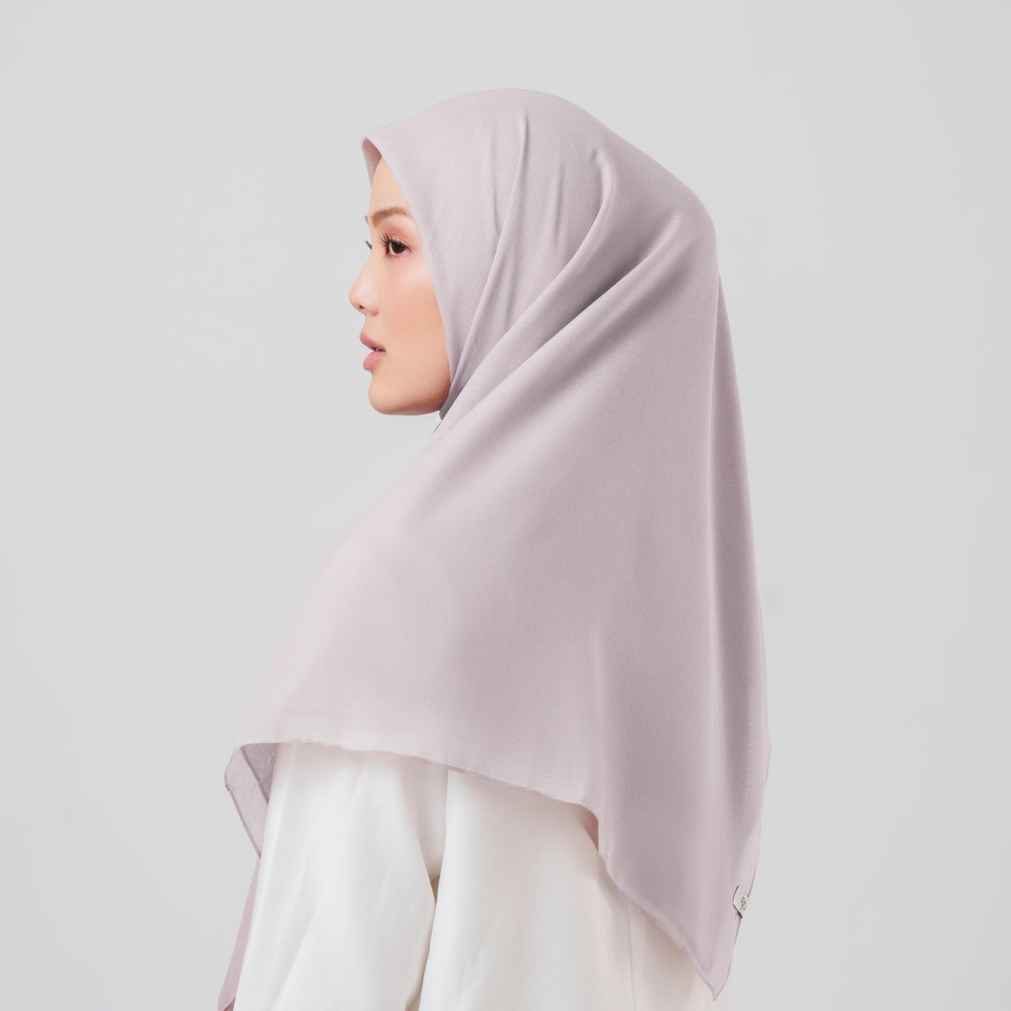 Plain Ultrasoft -  Hijab Segiempat Polos Premium