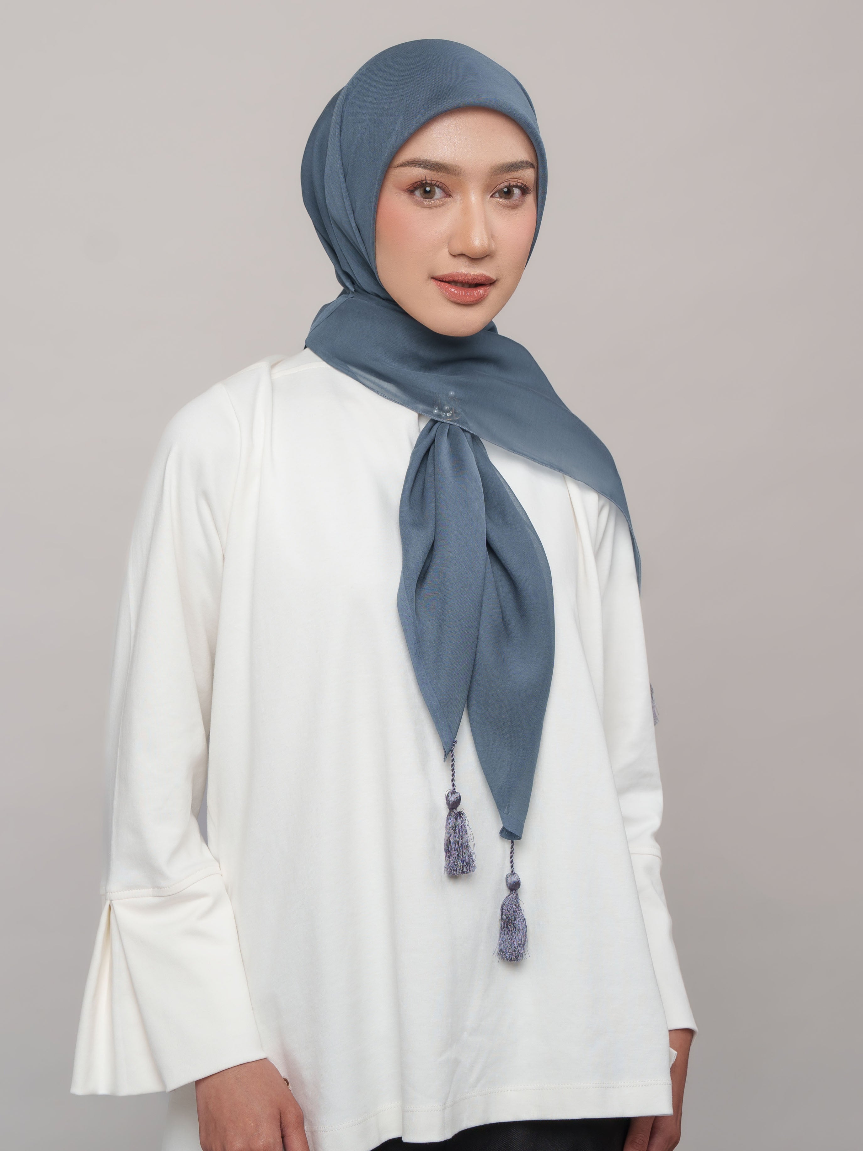 Plain Tassel Blue & Green Series - Hijab Ronce Segiempat Paris Jepang Premium