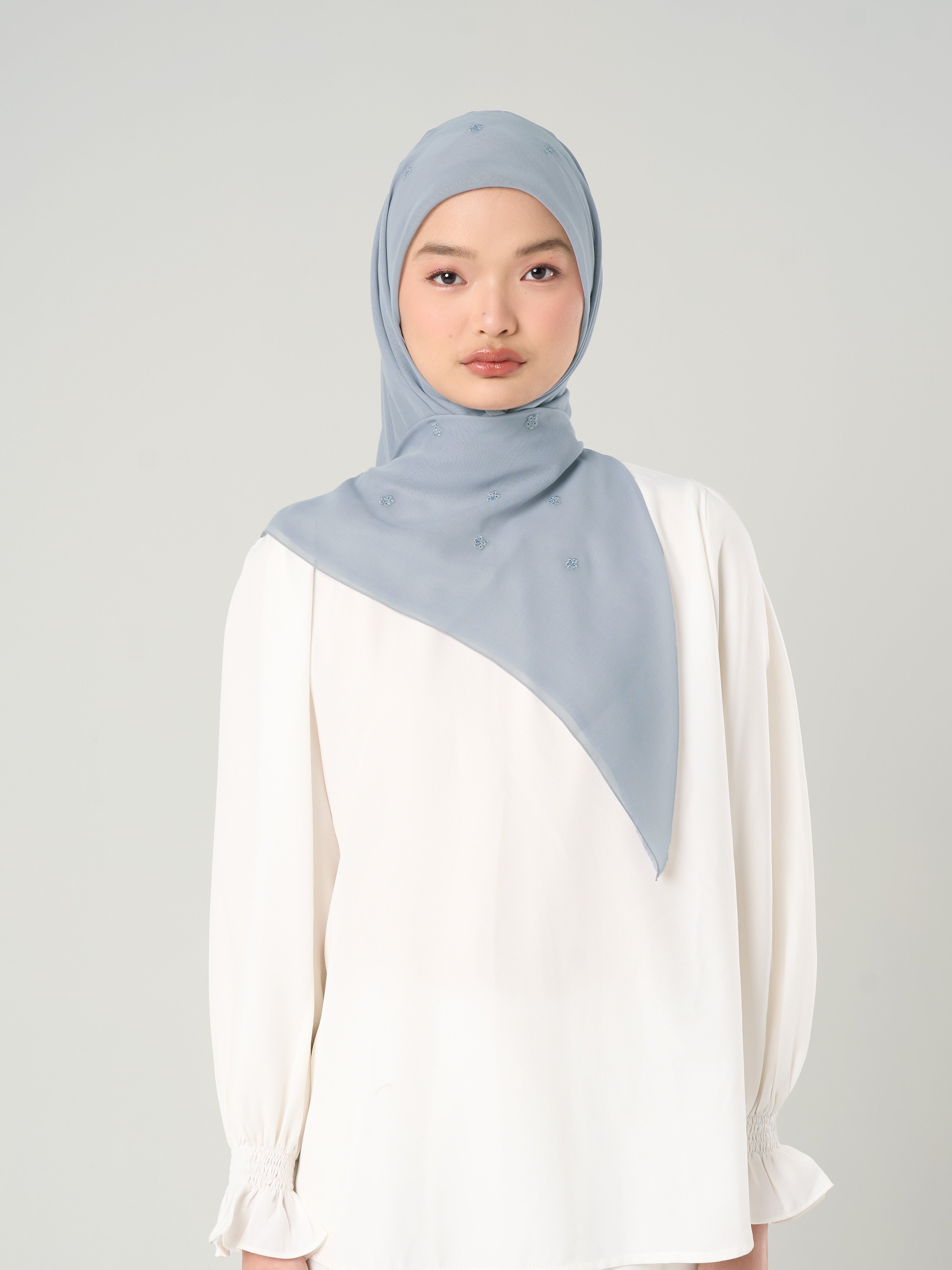 Melati Embroidery - Hijab Segiempat Bordir Bunga Swarovski