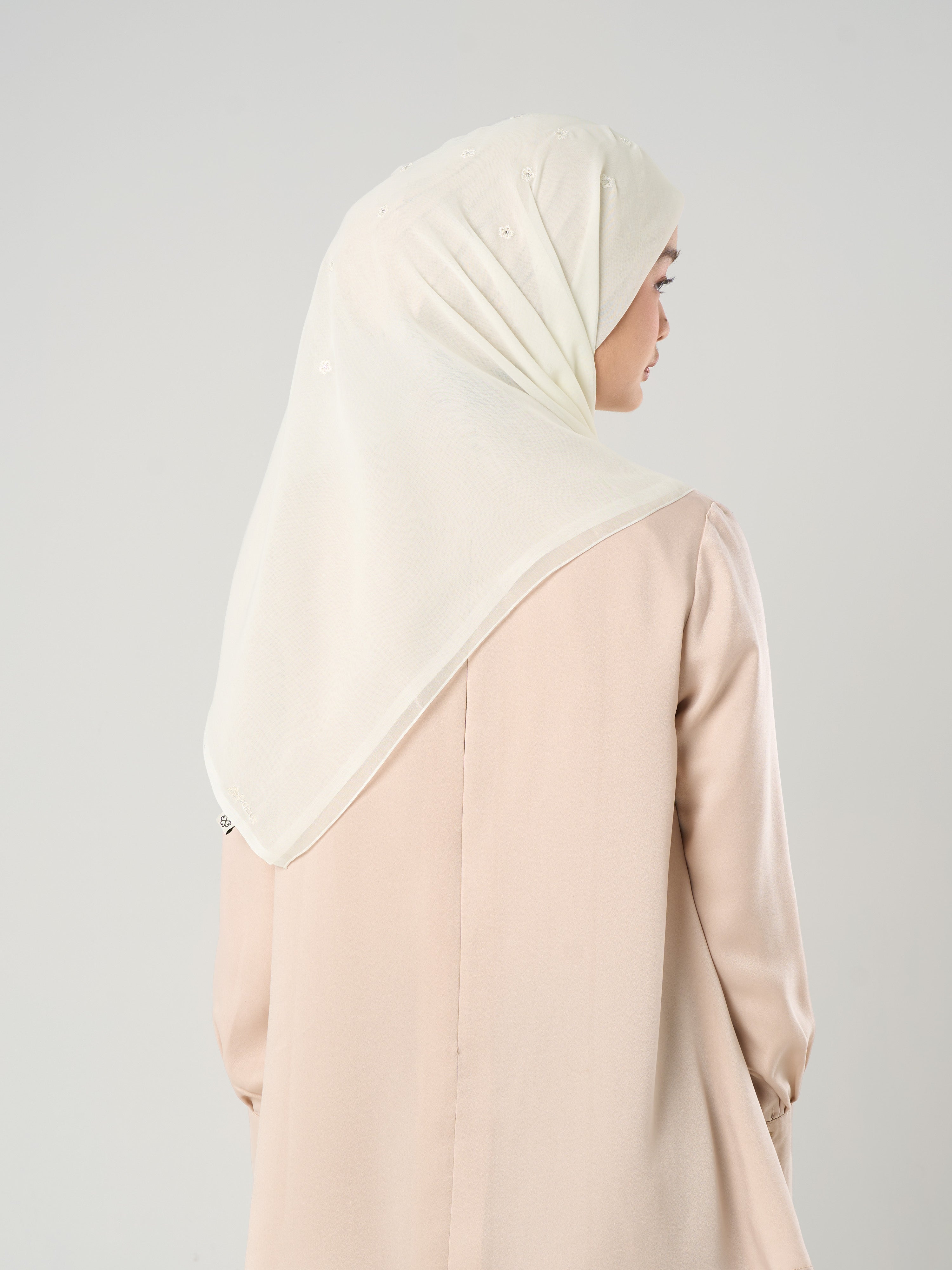 Melati Embroidery - Hijab Segiempat Bordir Bunga Swarovski