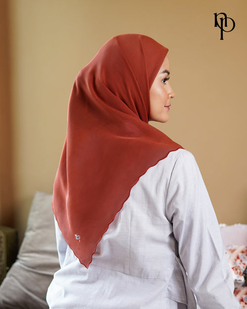 Kristal Sulaman Aryn