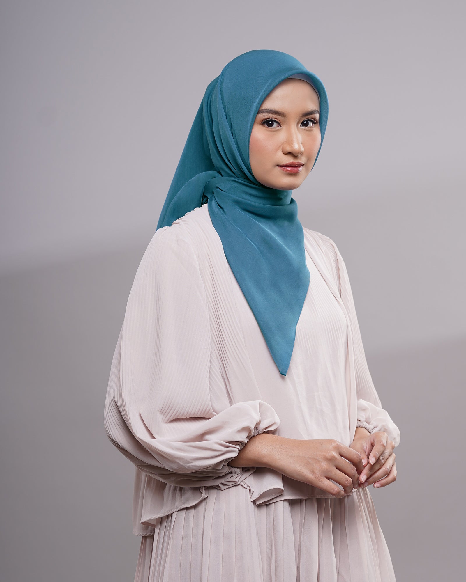 Plain Paris - Hijab Segiempat Paris Jepang Premium Blue & Green Series
