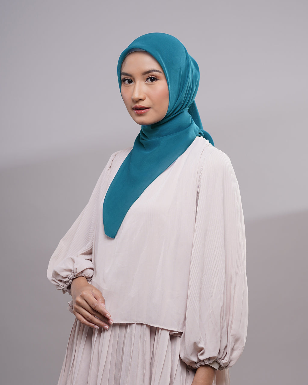 Plain Paris - Hijab Segiempat Paris Jepang Premium Seri Biru & Hijau