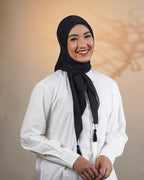 Plain Tassel Black & White - Hijab Ronce Segiempat Paris Jepang Premium