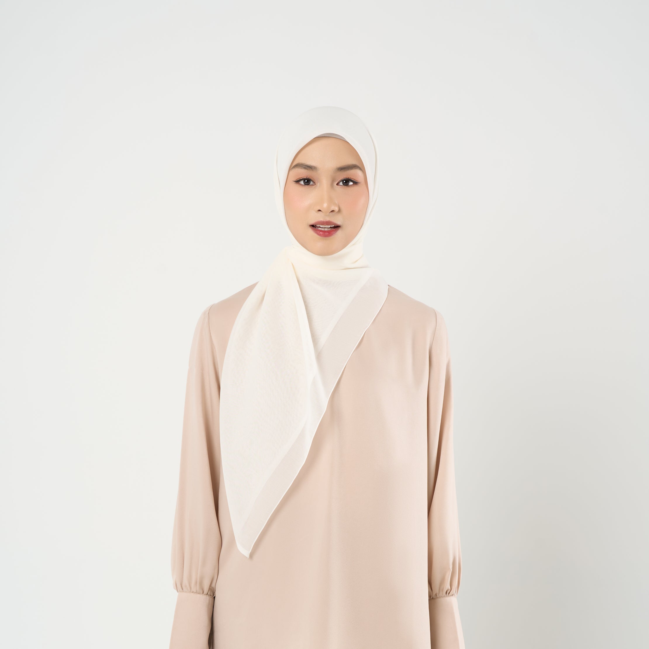 [ Seri WARNA BARU ] Hijab napocut - Hijab Polos Paris Segiempat Paris Japan Premium 115 x 115 cm