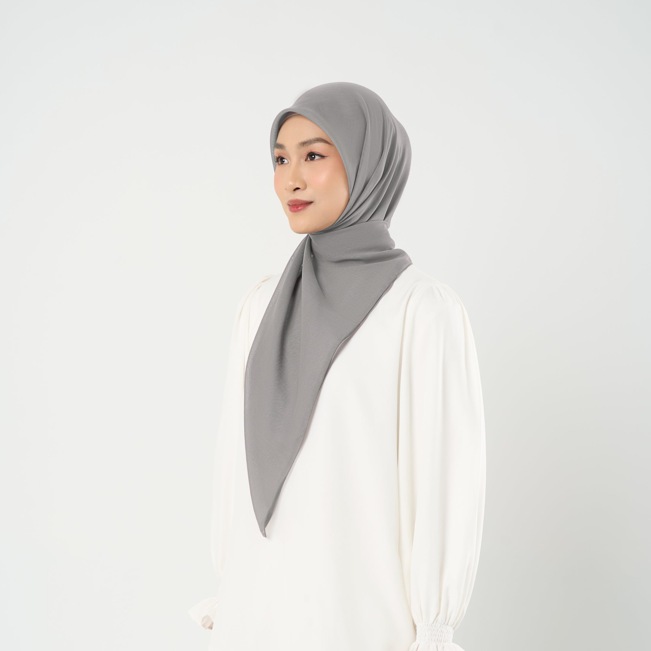 [ Seri WARNA BARU ] Hijab napocut - Hijab Polos Paris Segiempat Paris Japan Premium 115 x 115 cm