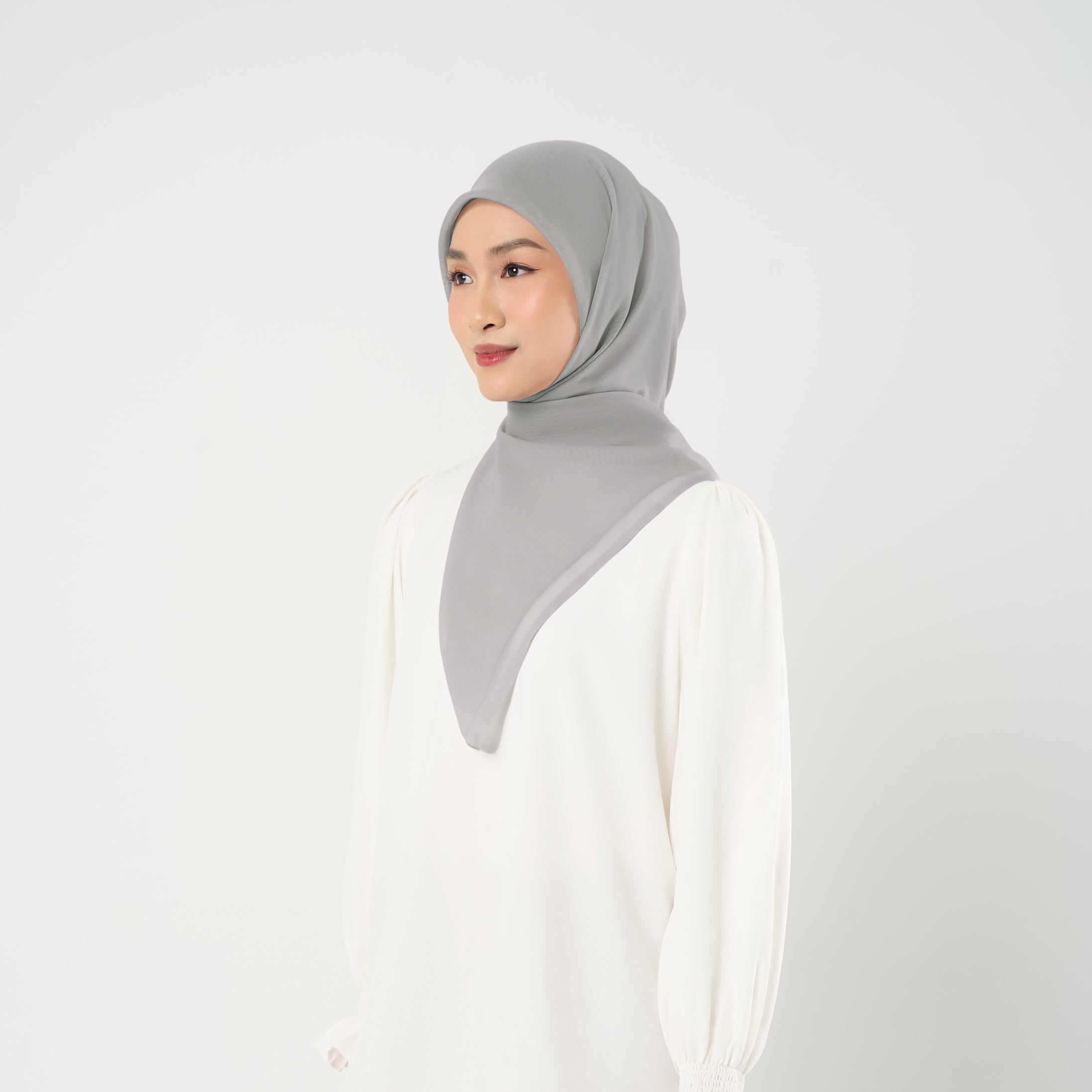 [ Seri WARNA BARU ] Hijab napocut - Hijab Polos Paris Segiempat Paris Japan Premium 115 x 115 cm