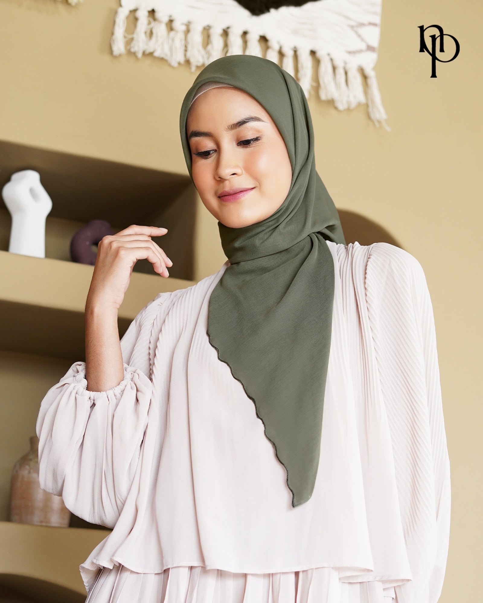 Kristal Sulaman Aryn