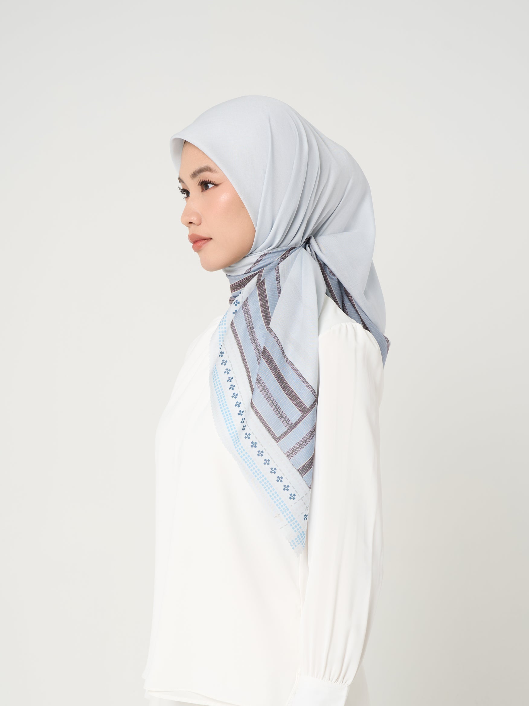 Aranusa Scarf