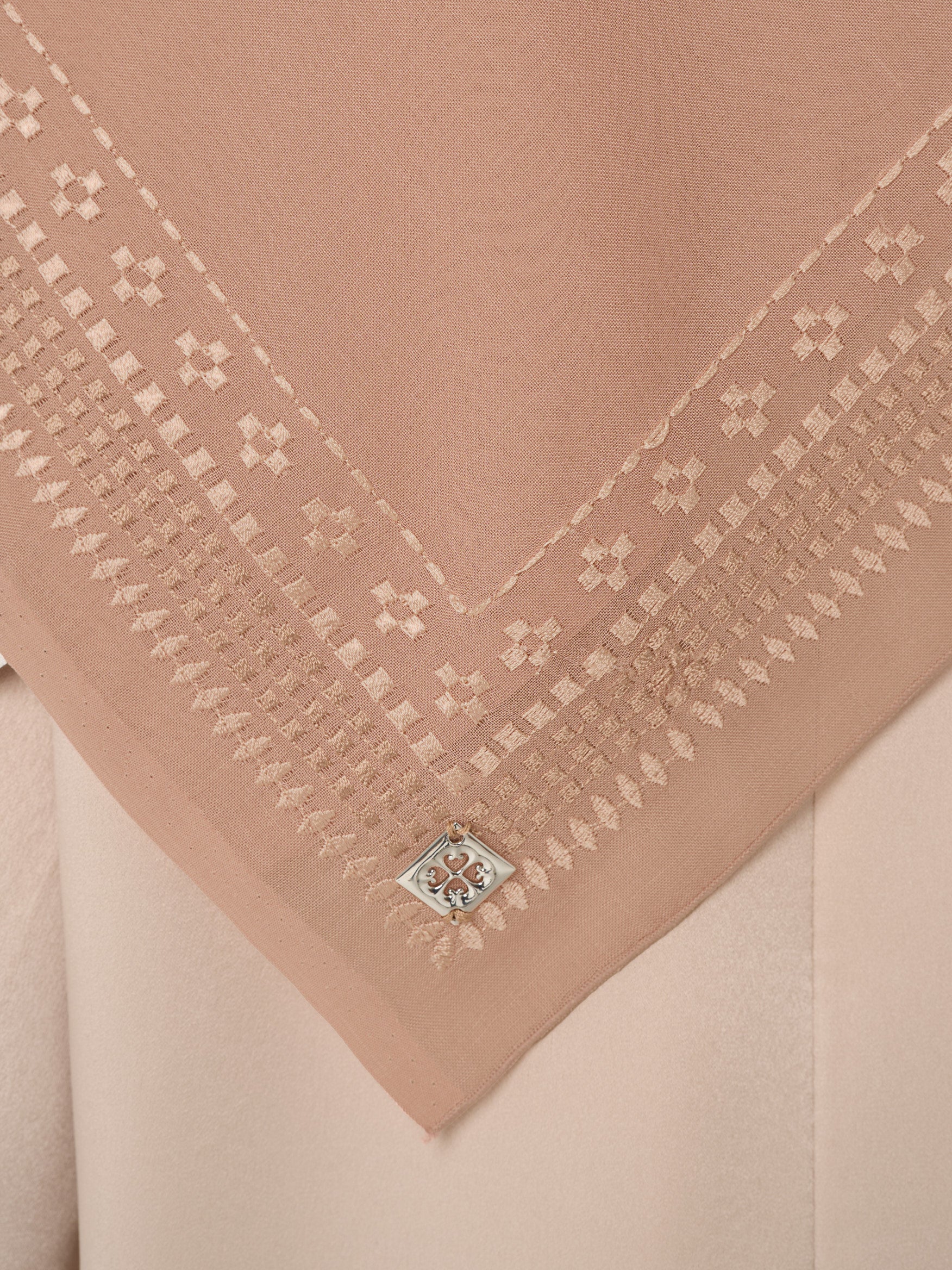 Aranusa Embroidery