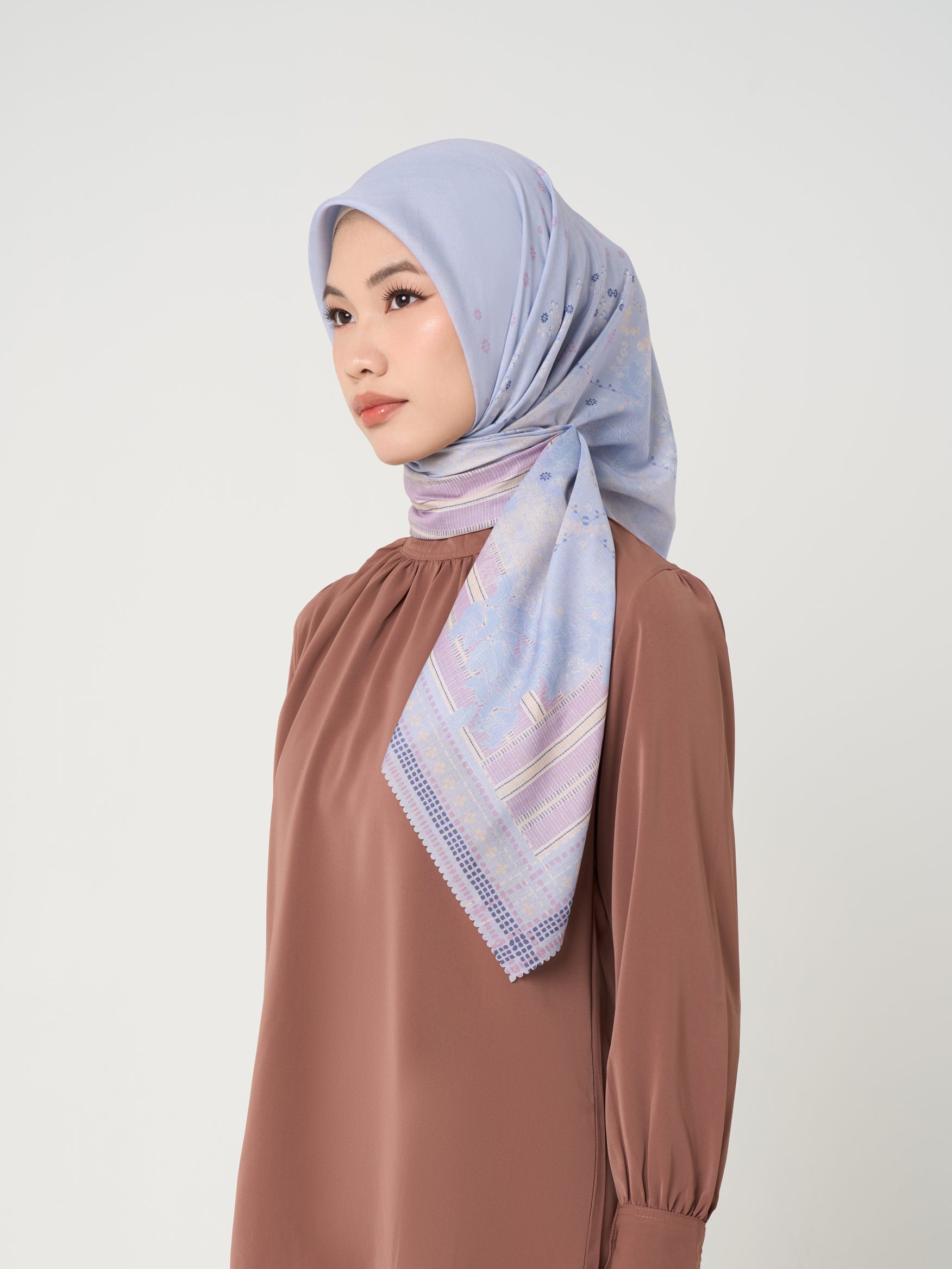 Arumasa Scarf
