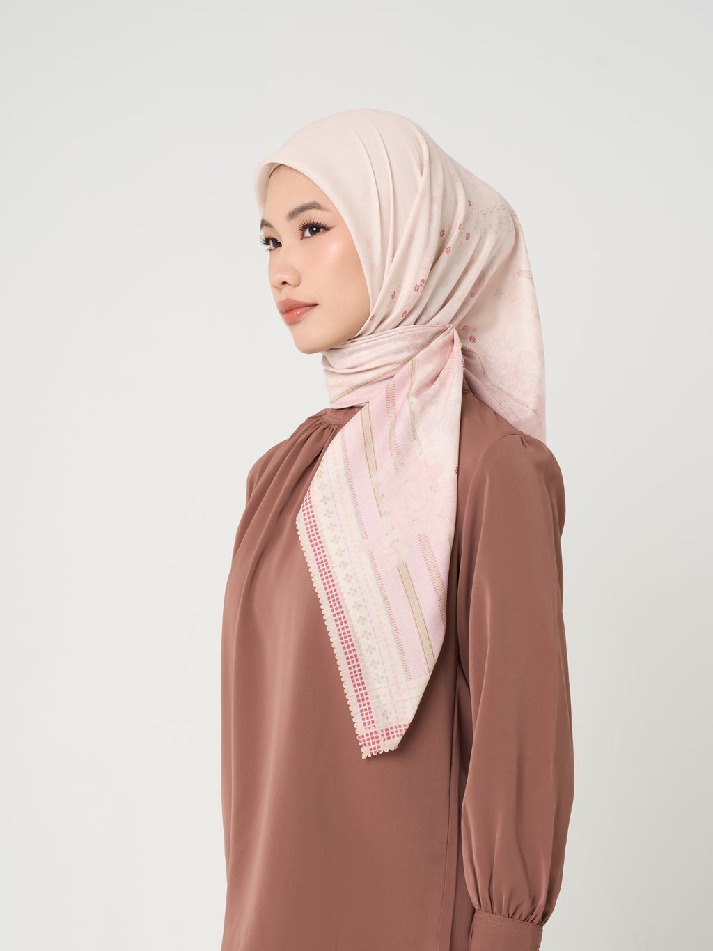Arumasa Scarf