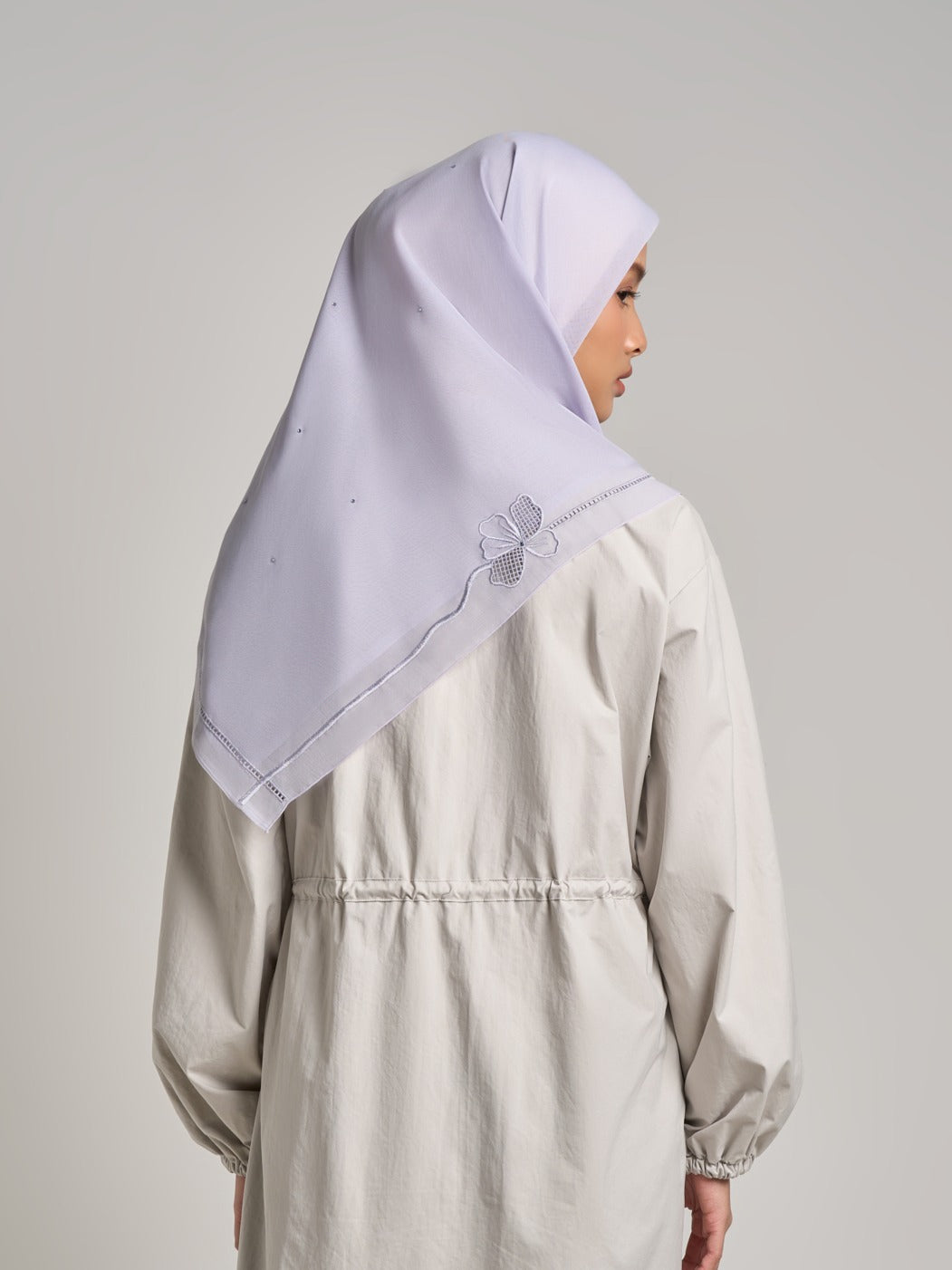 Afiya Embroidery - Hijab Segiempat Bordir Geometris & Bunga