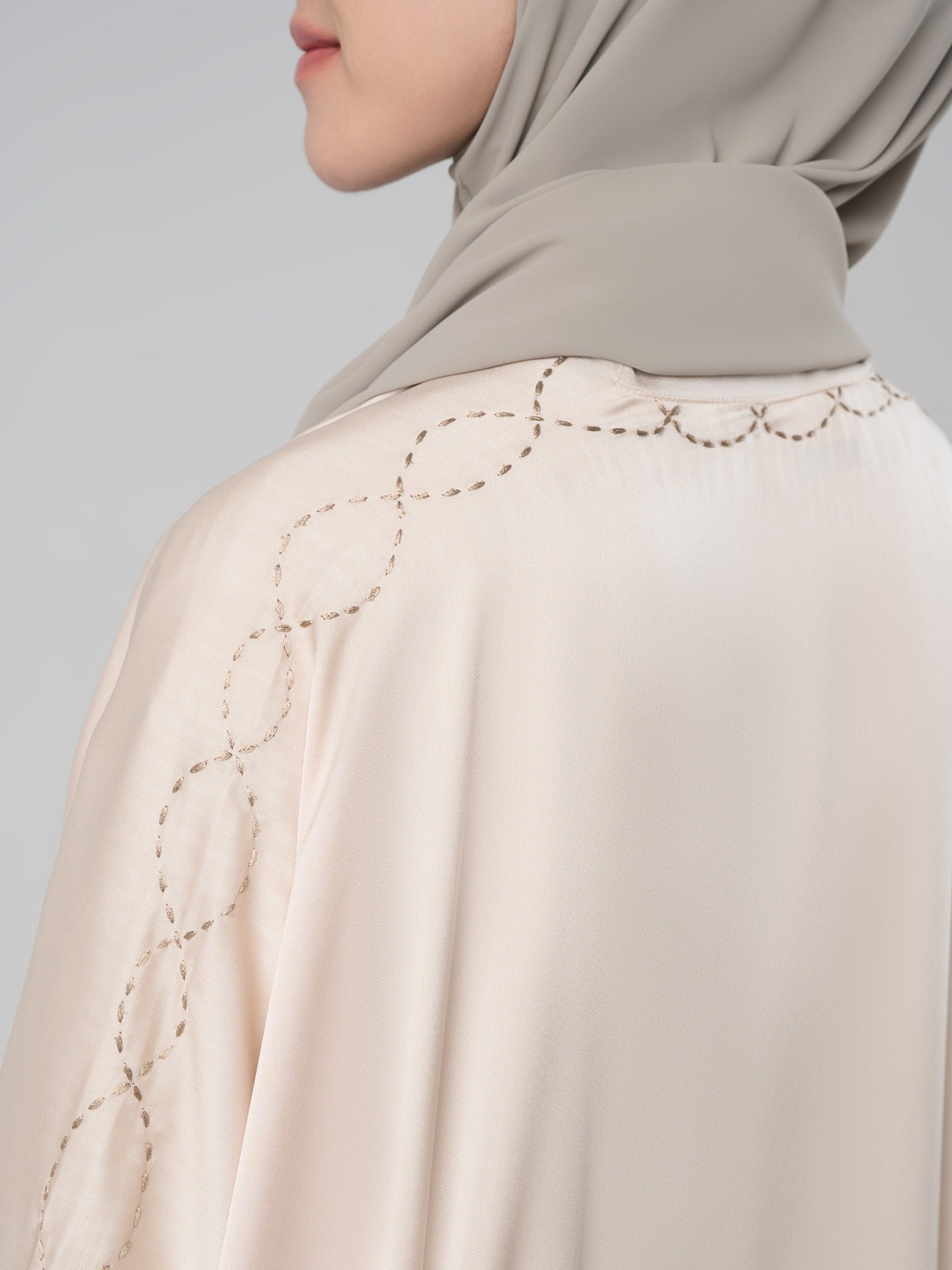 Amaya Outer - Outer Kaftan Satin