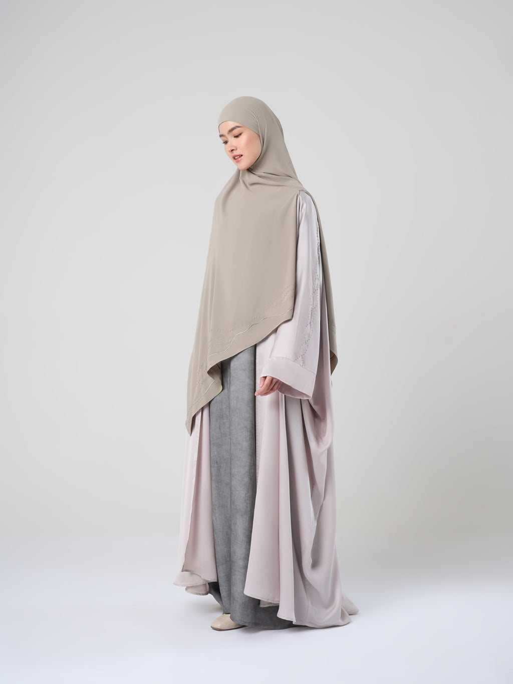 Amaya Outer - Outer Kaftan Satin