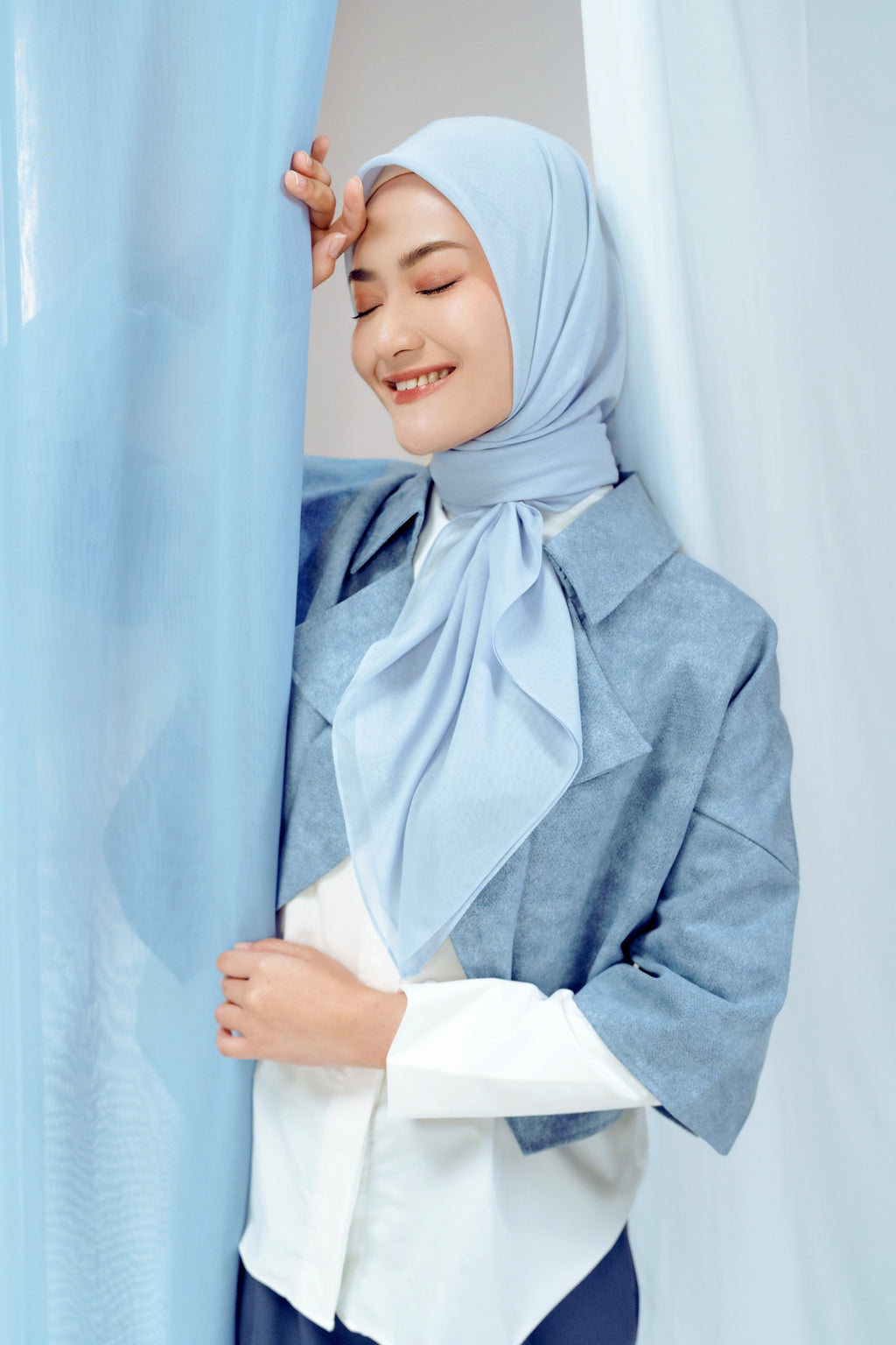 Plain Ultrasoft - Hijab Segiempat Polos Premium