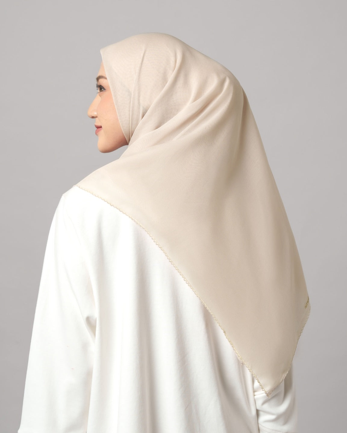Plain Nitto - Hijab Segiempat Paris Jepang Premium