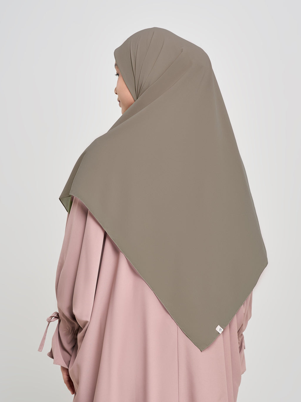Hafsah Syar'i - Hijab Syar'i Persegi Empat