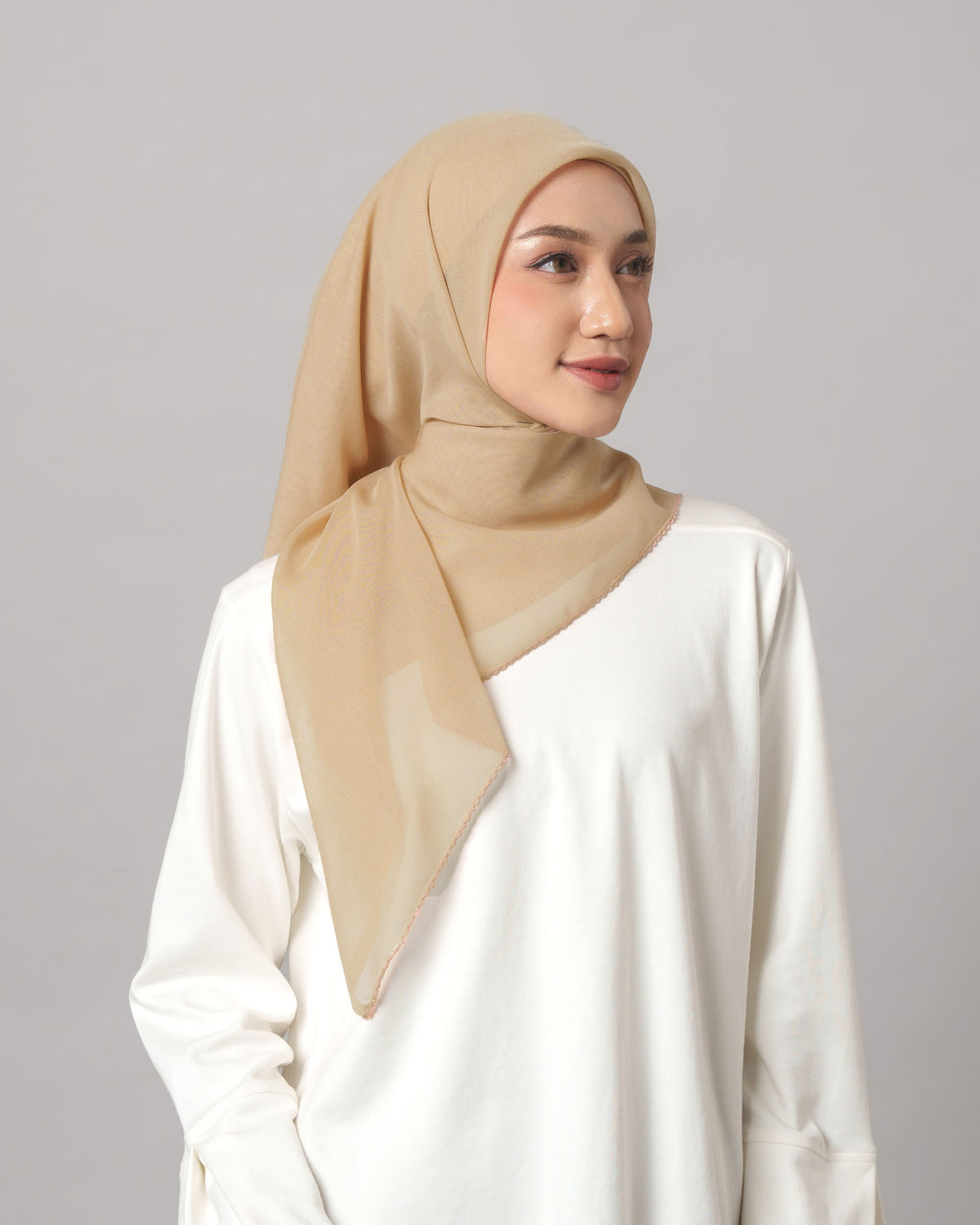 Plain Nitto - Hijab Segiempat Paris Jepang Premium
