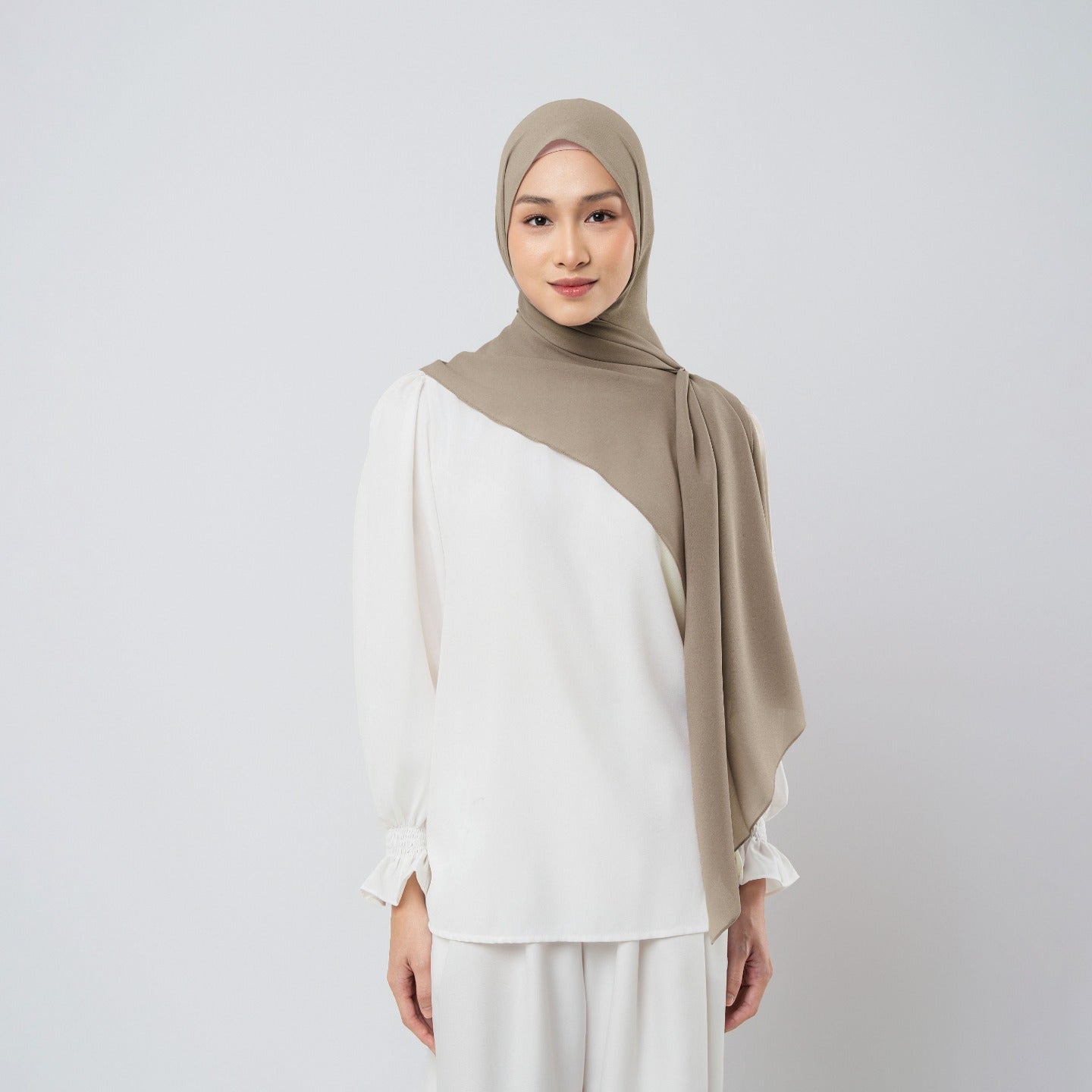 Leeny Instant Hijab - Pashmina Instant Premium