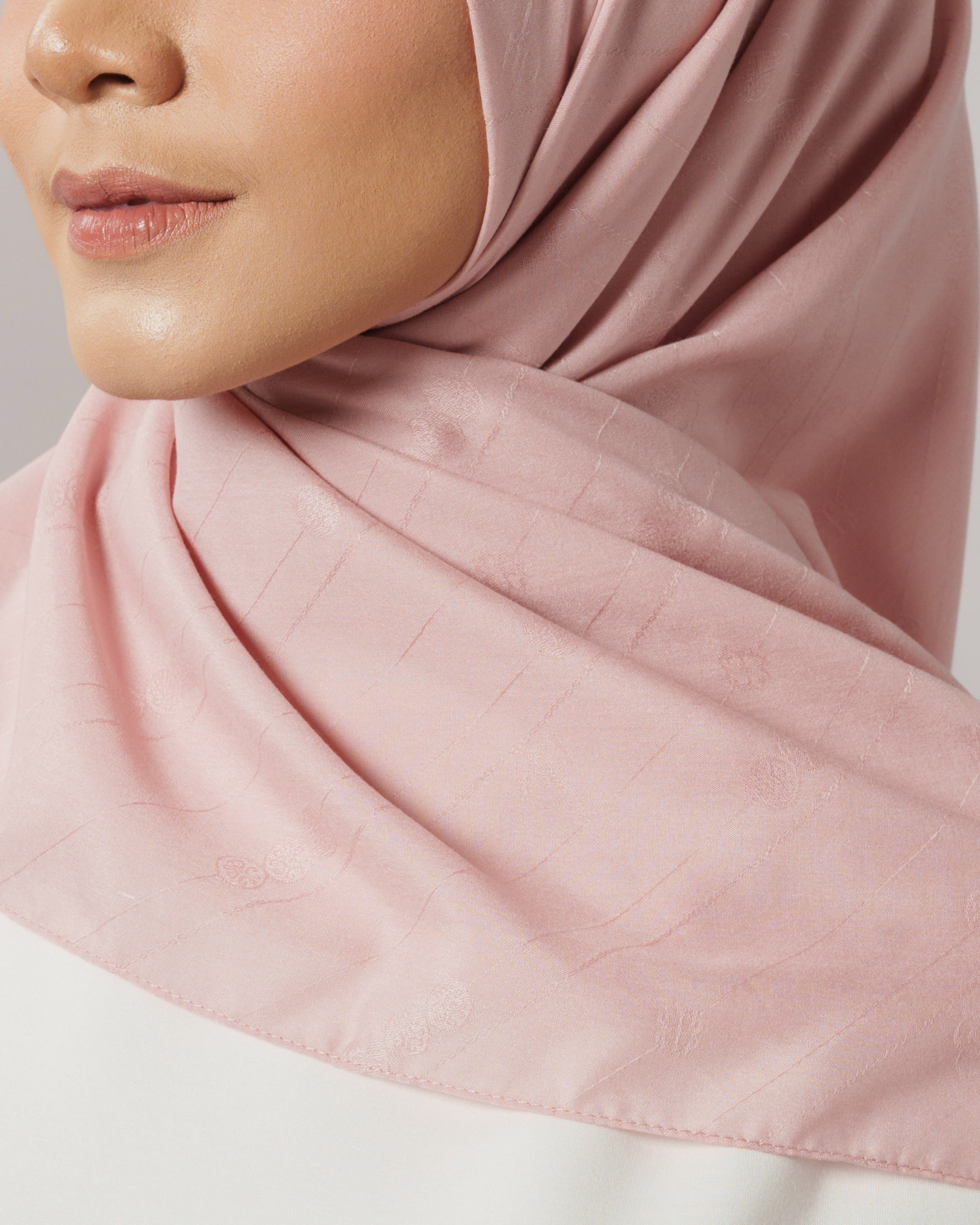 Plain Jacquard - Hijab Voal Segiempat Polos Premium