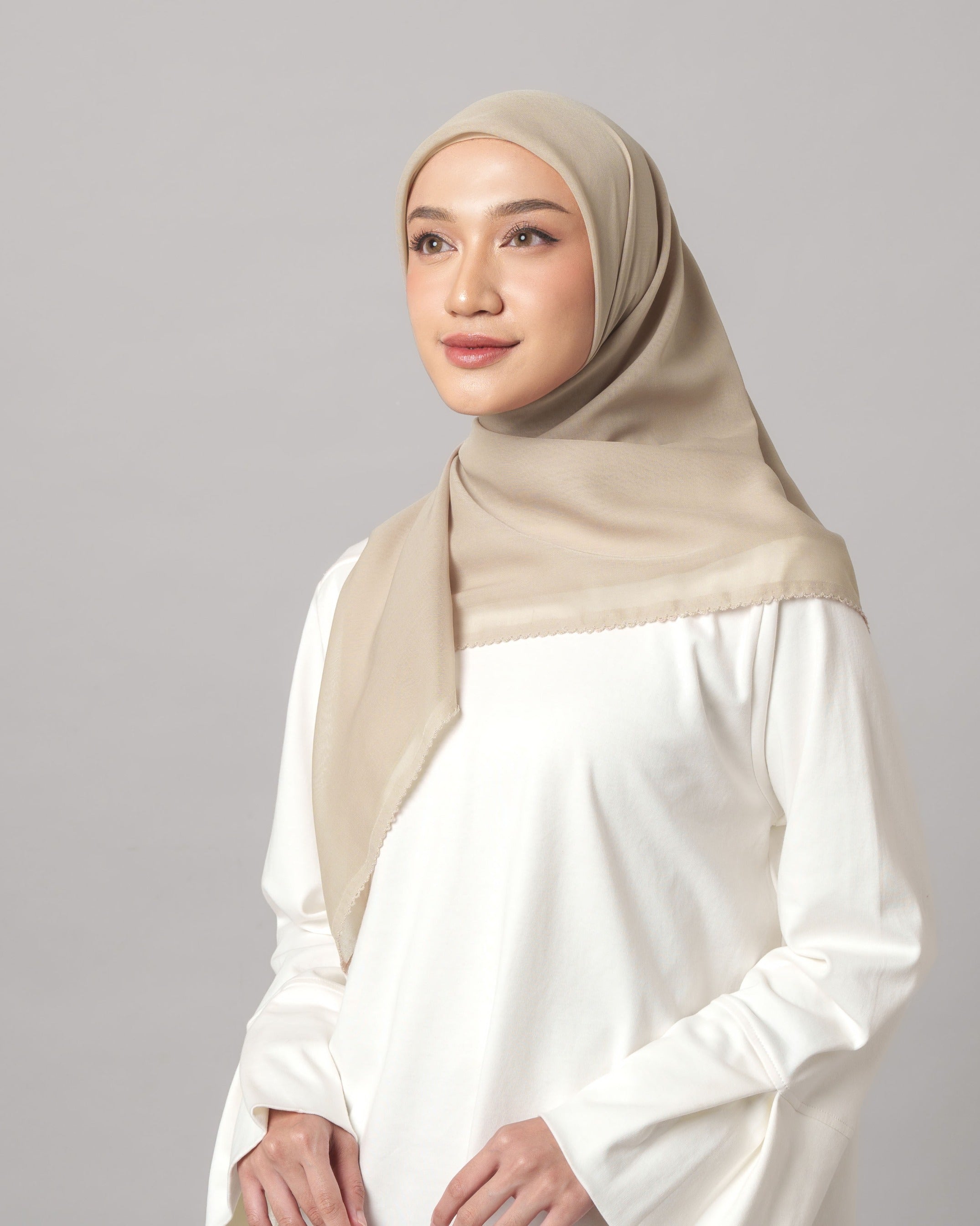 Plain Nitto - Hijab Segiempat Paris Jepang Premium