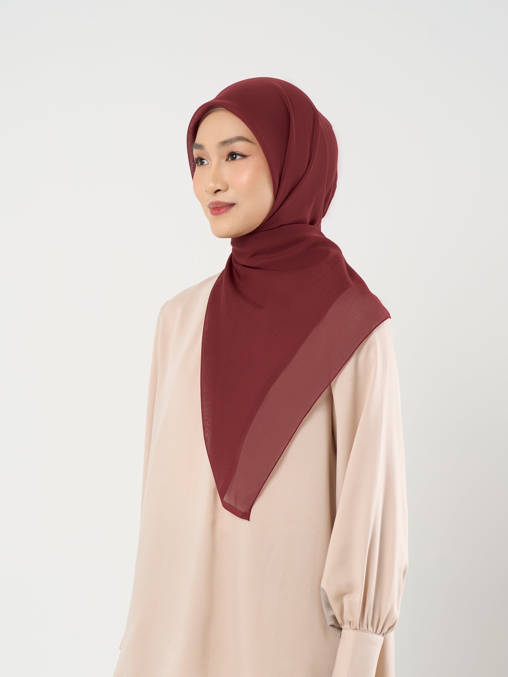 Paris Polos - Hijab Segiempat Paris Jepang Premium Seri Merah, Merah Muda & Peach