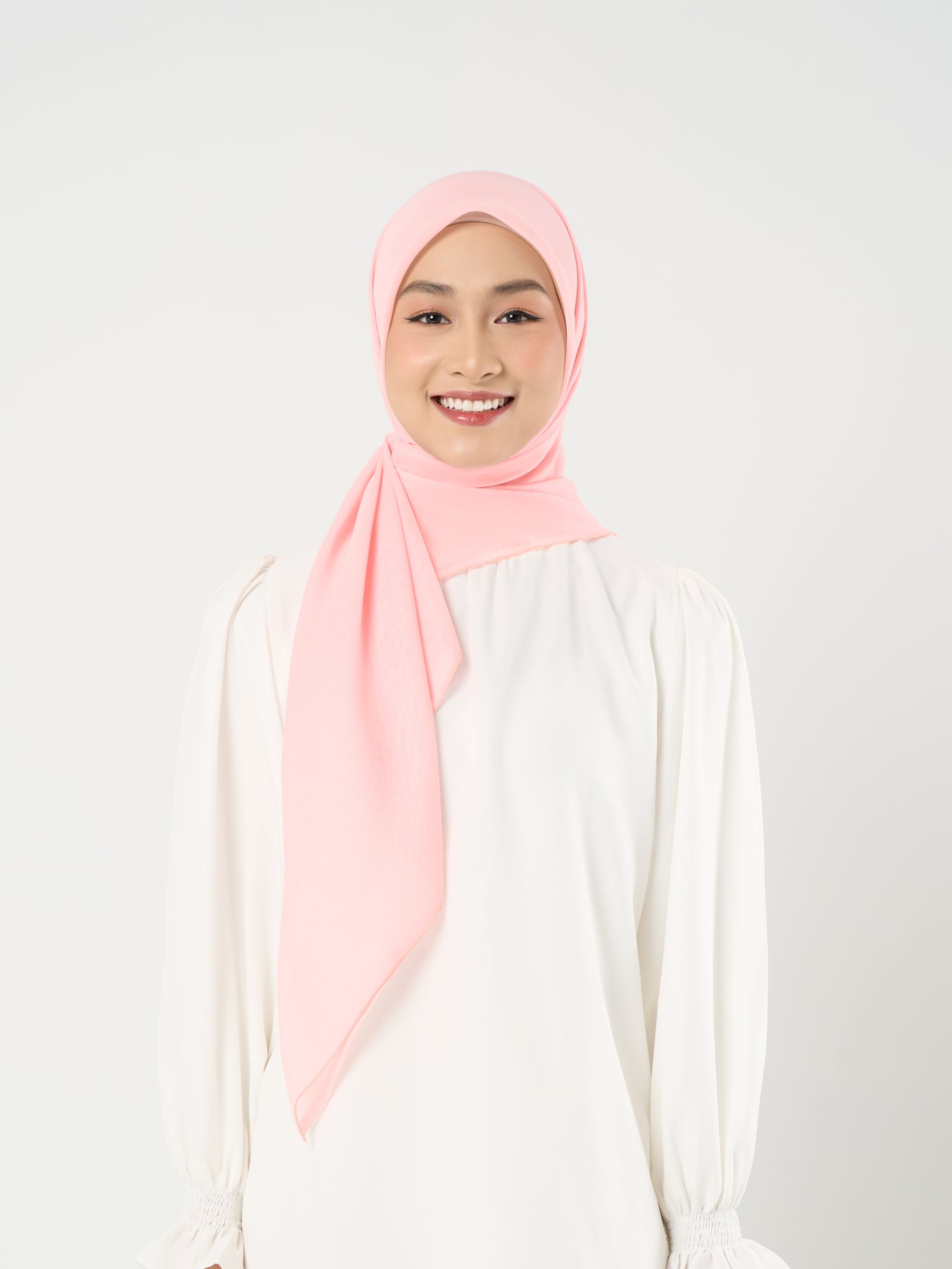 Paris Polos - Hijab Segiempat Paris Jepang Premium Seri Merah, Merah Muda & Peach