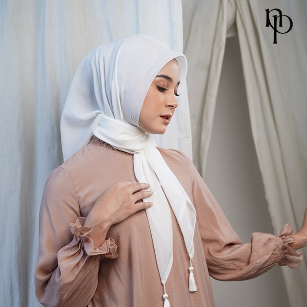 Plain Tassel - Hijab Segiempat Paris Jepang Premium Ronce 115 x 115 cm