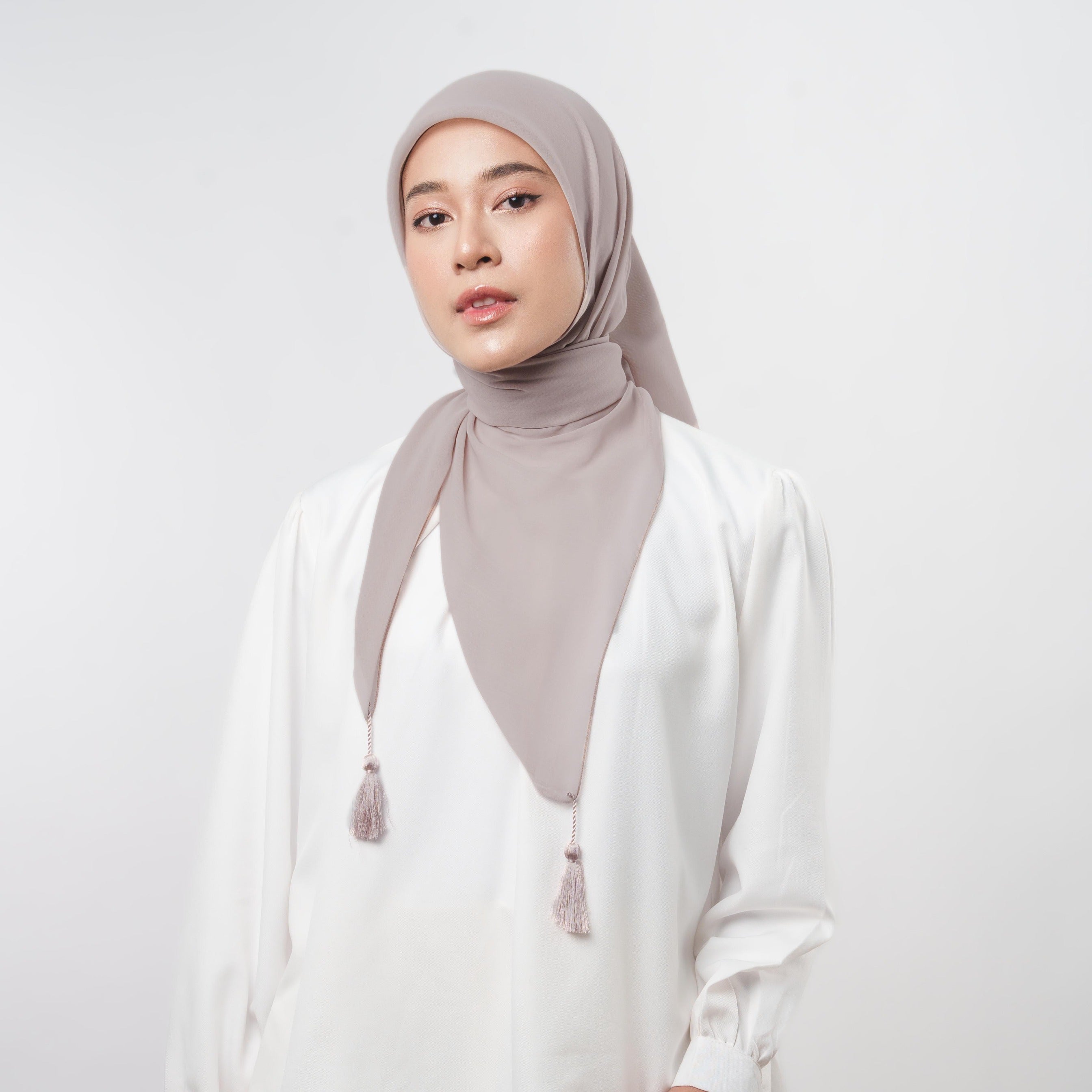 Plain Tassel New Colors - Hijab Ronce Segiempat Paris Japan Premium
