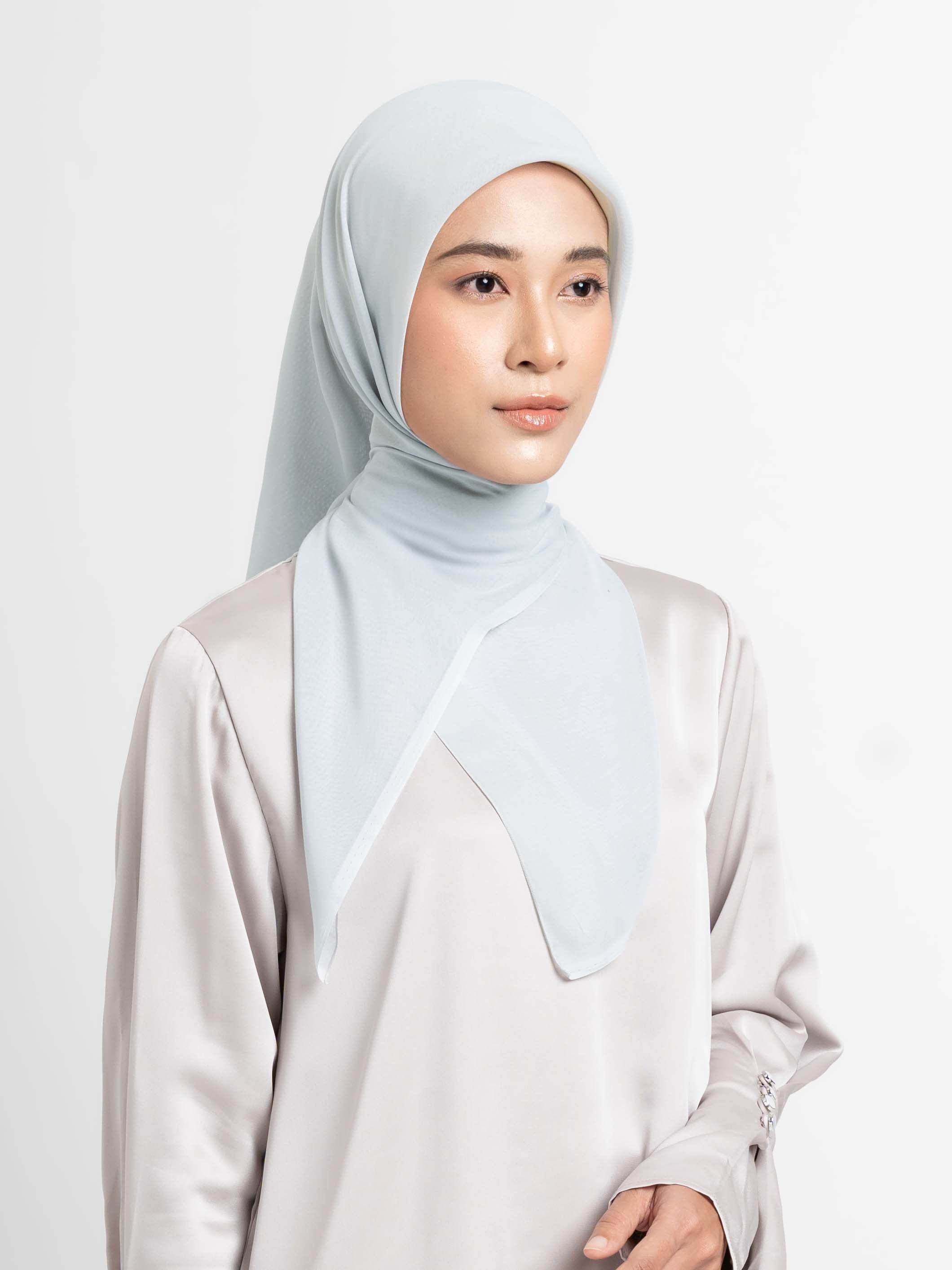[MINOR DEFECT] Plain Paris
