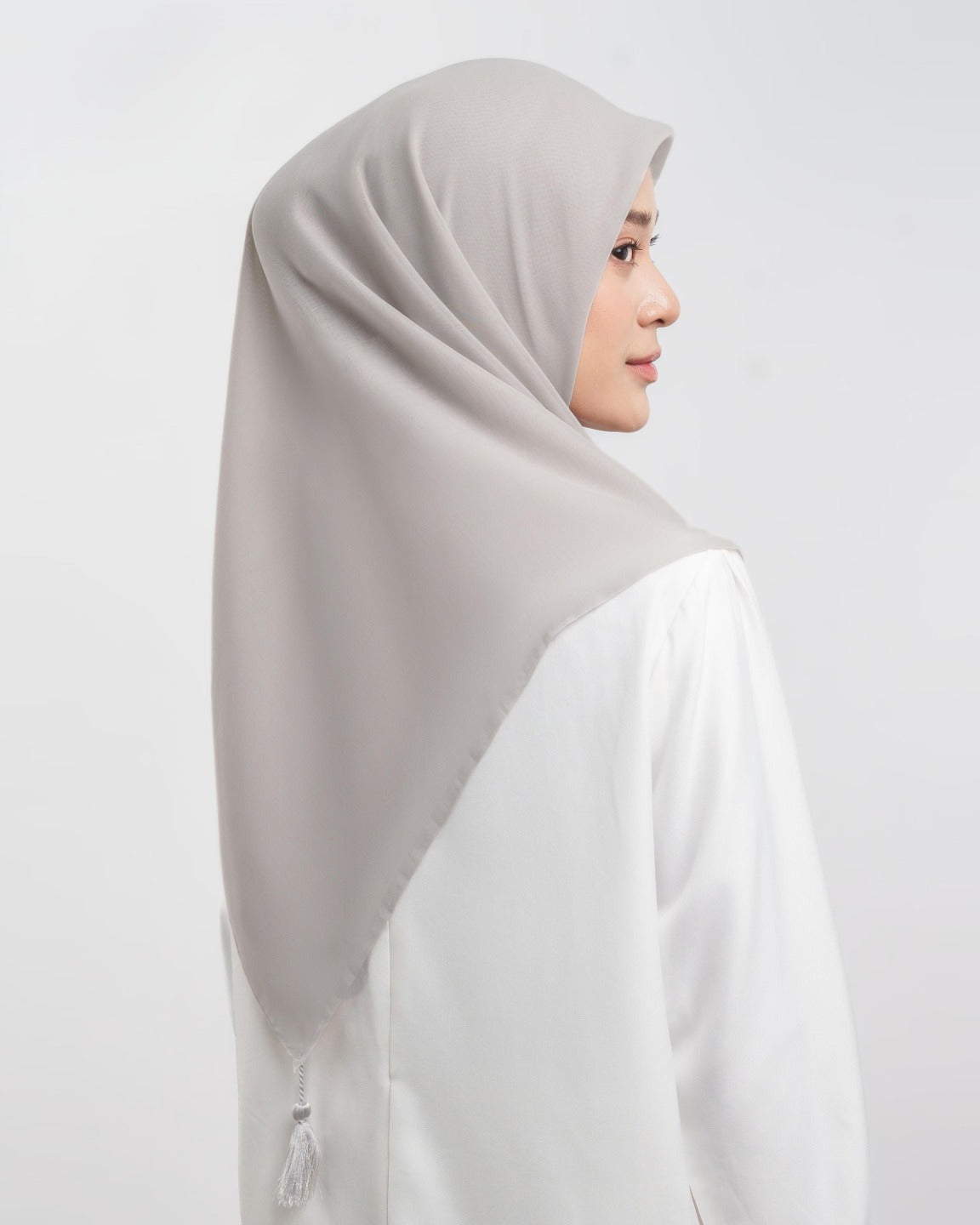 Plain Tassel - Hijab Segiempat Paris Jepang Premium Ronce 115 x 115 cm