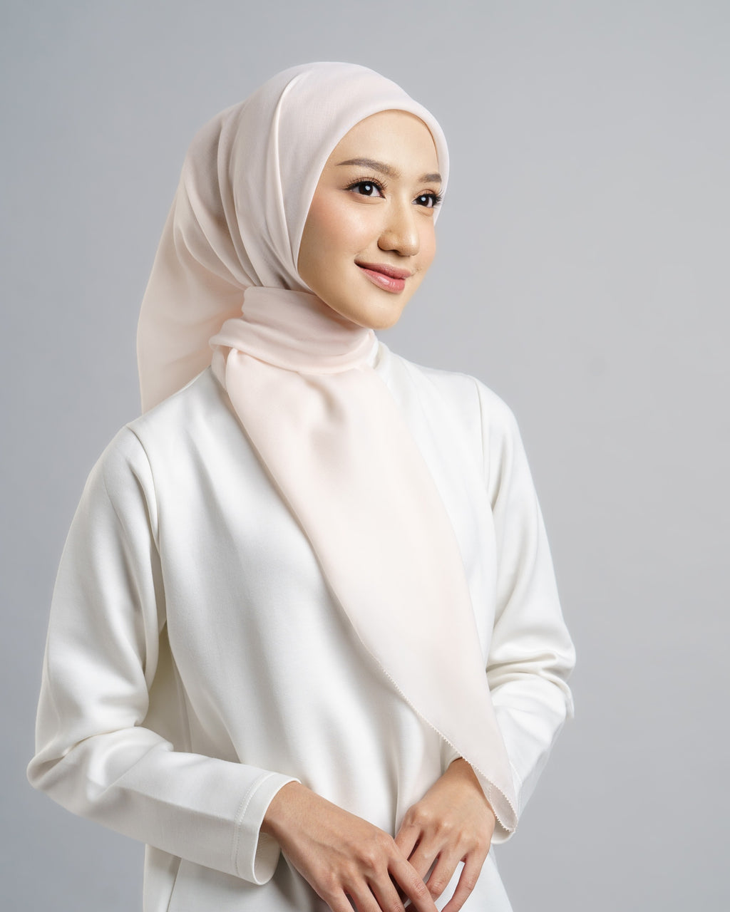 Plain Airysoft - Hijab Segiempat Polos Premium