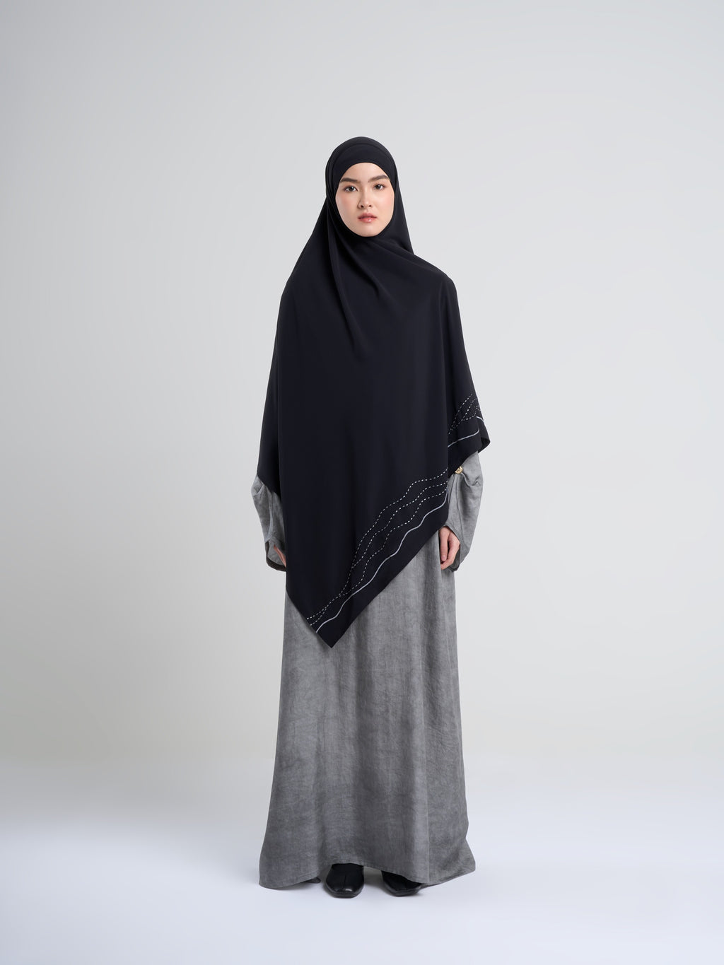 Rihlah Abaya - Abaya Tencel Premium