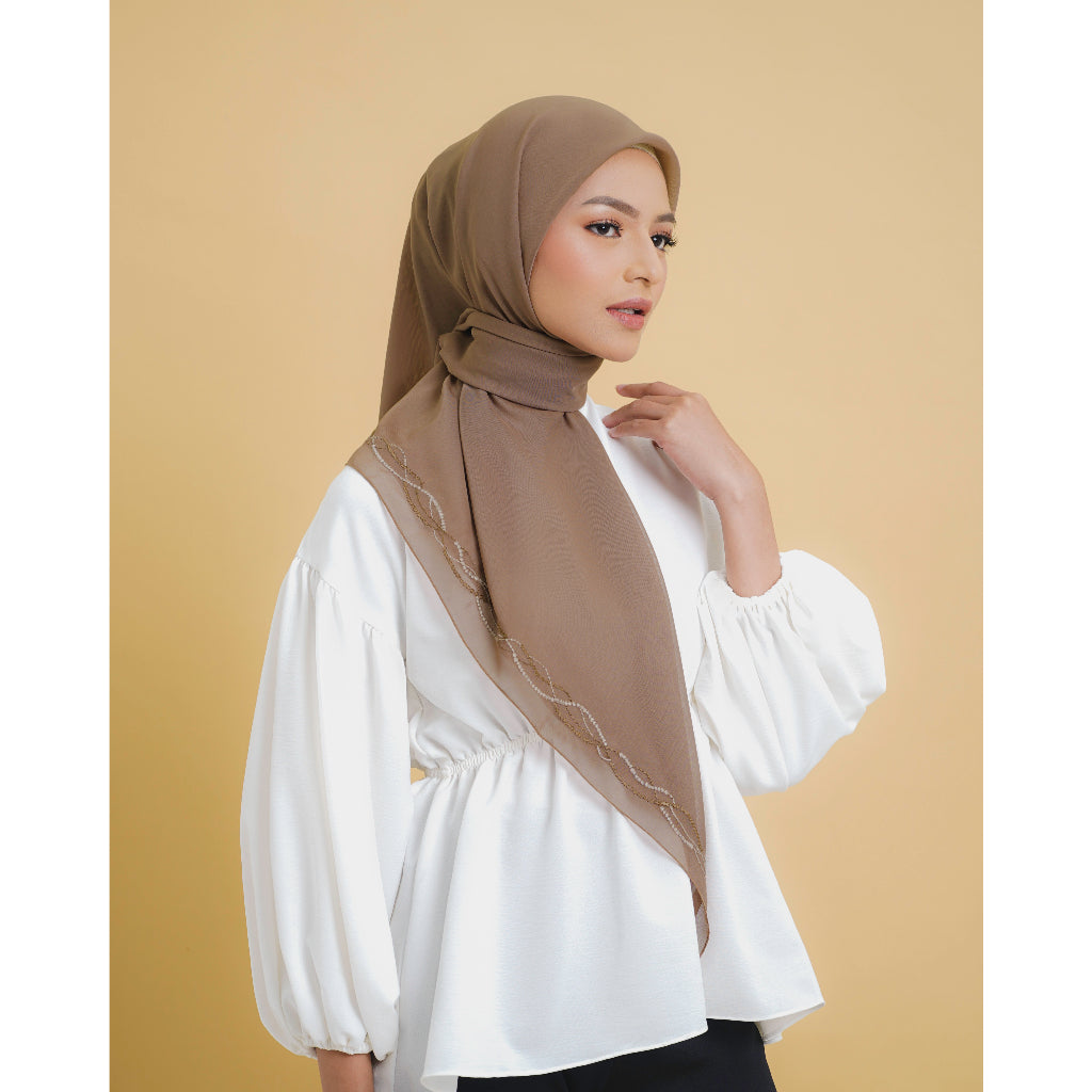Esha Embroidery Crystal
