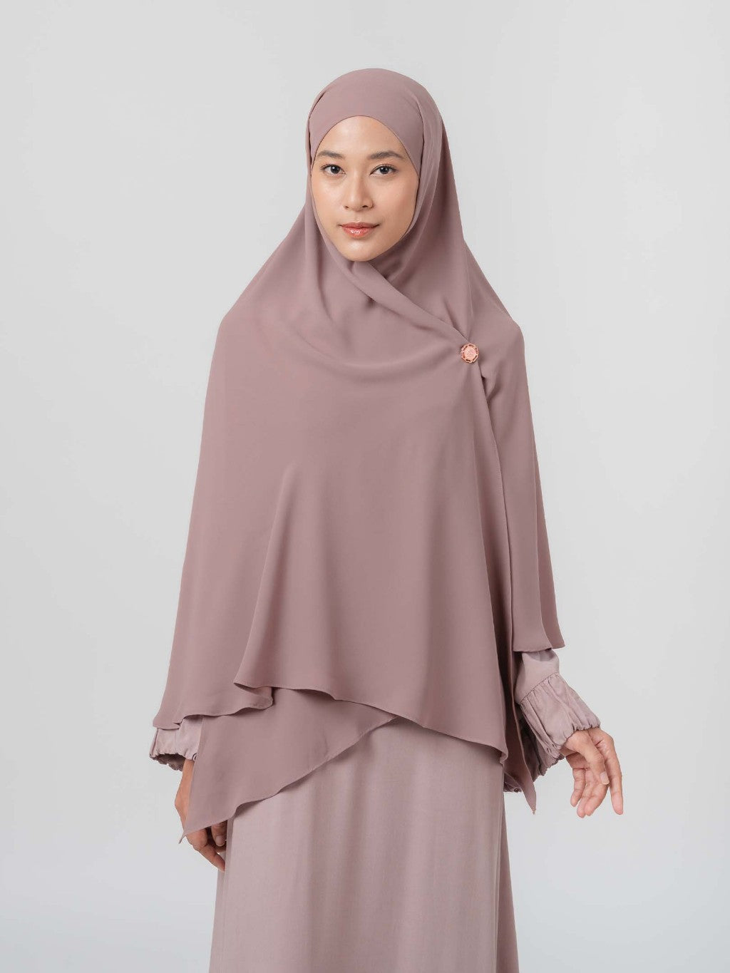 Instant Hijab - Azalia Khimar - Kerudung segiempat syar’i instan untuk Haji dan Umroh
