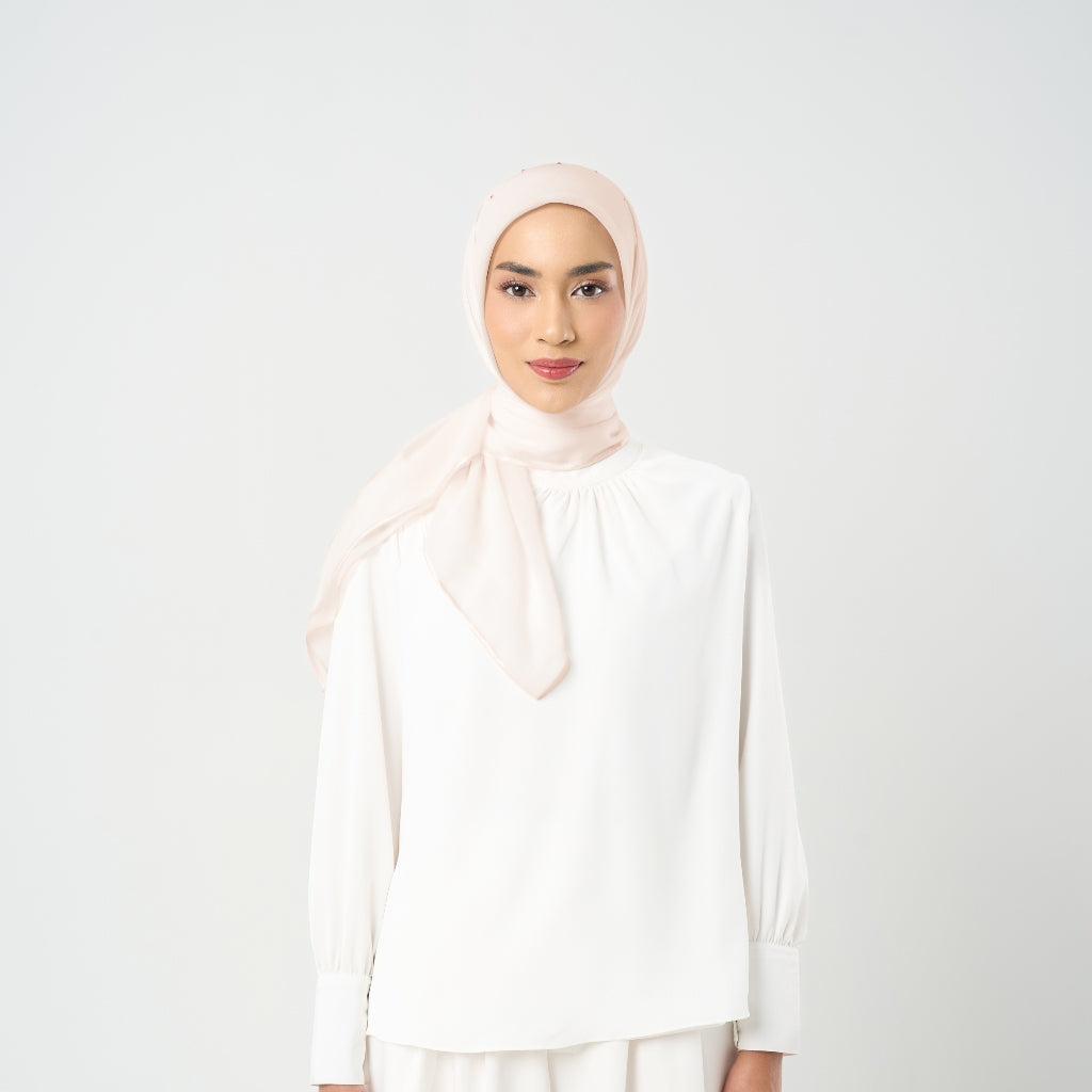 Plain Crystal Line Signature 29 - Hijab Segiempat Bordir Crystal