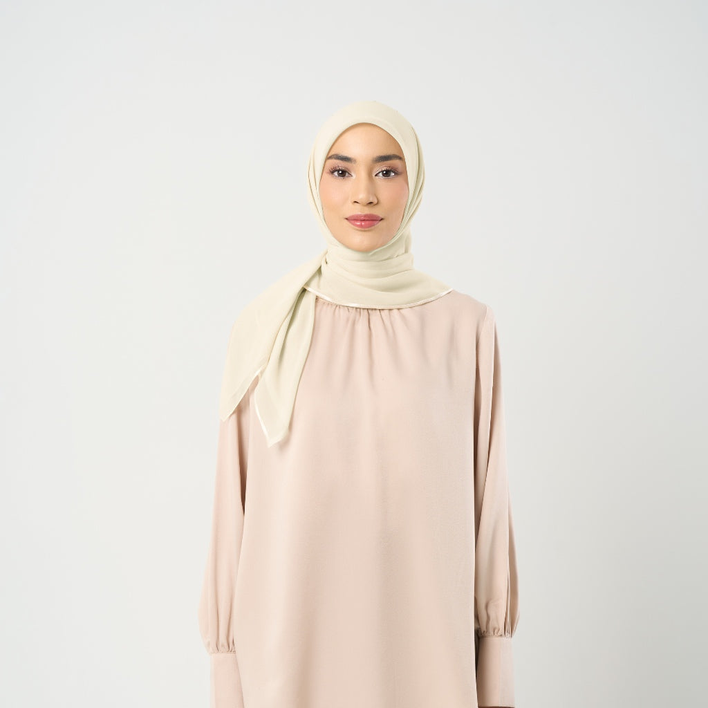 Plain Crystal Line Signature 29 - Hijab Segiempat Bordir Crystal